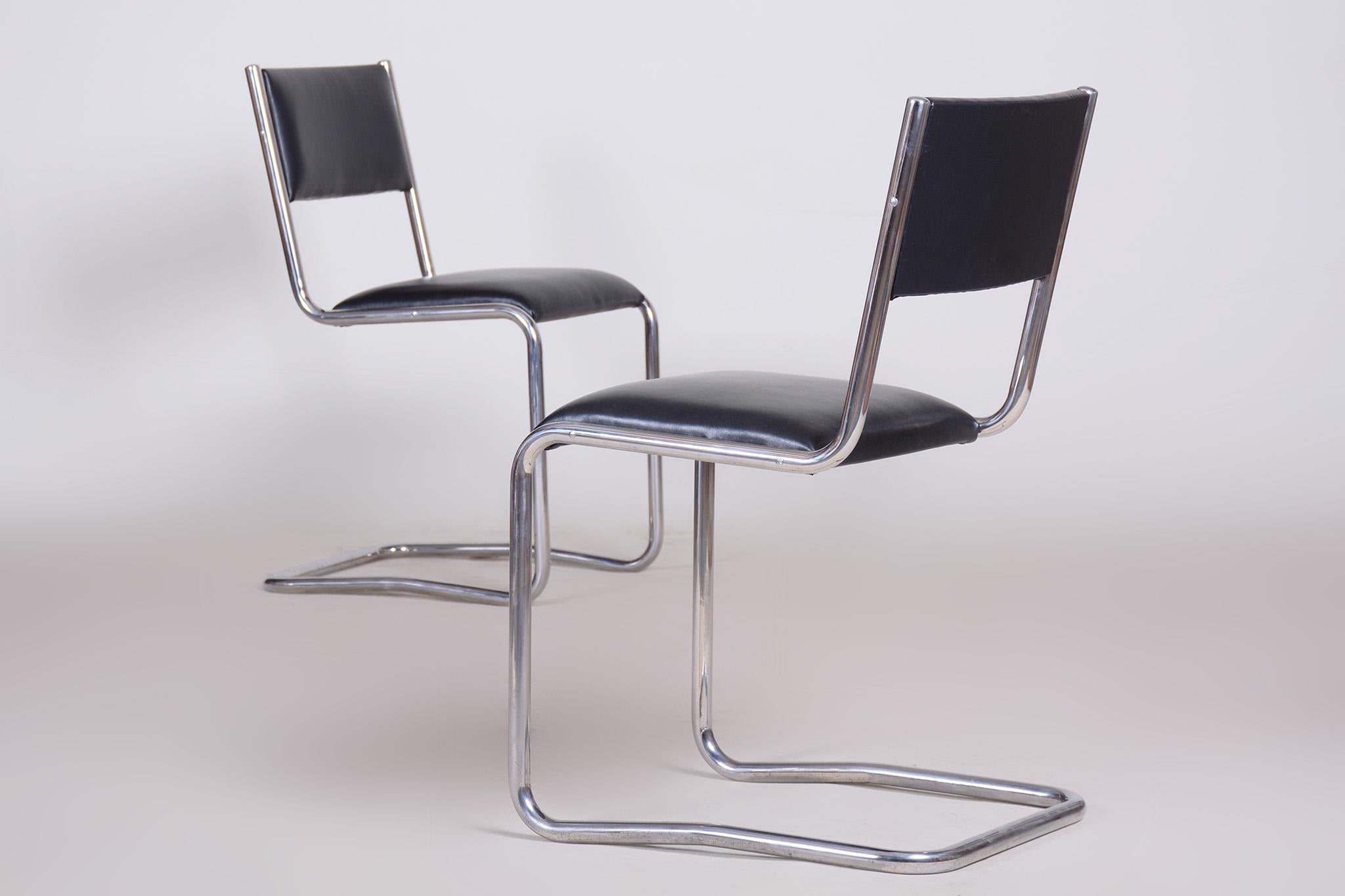 Black Leather Bauhaus Chairs, 1930s Czechia For Sale 10