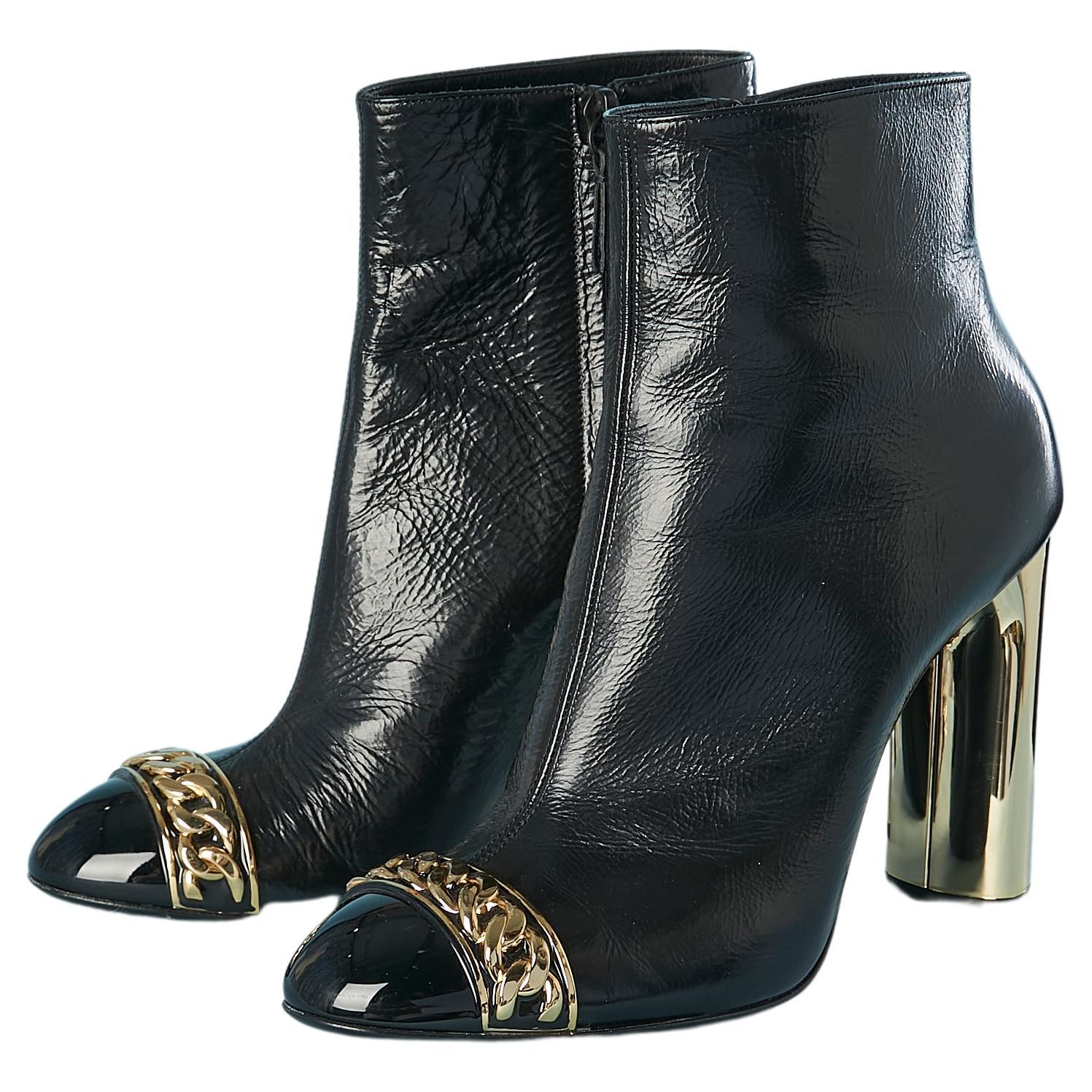 Black leather boots with gold chain and gold heel Casadei For Sale