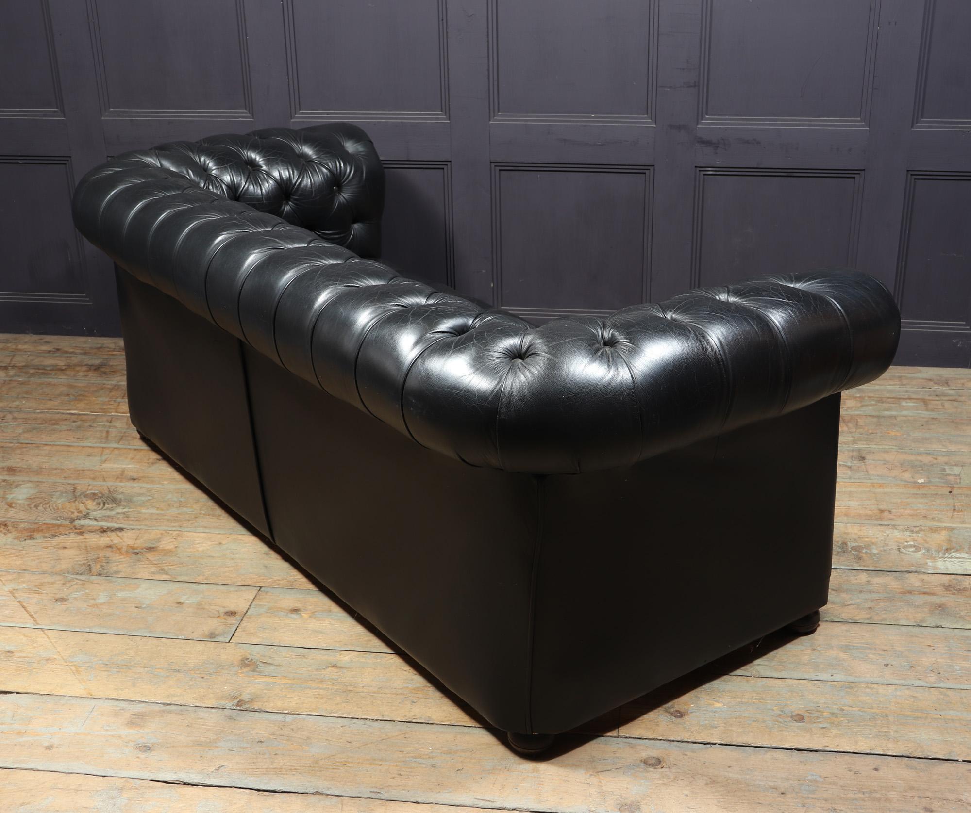 Black leather Buttoned seat Chesterfield Sofa 7