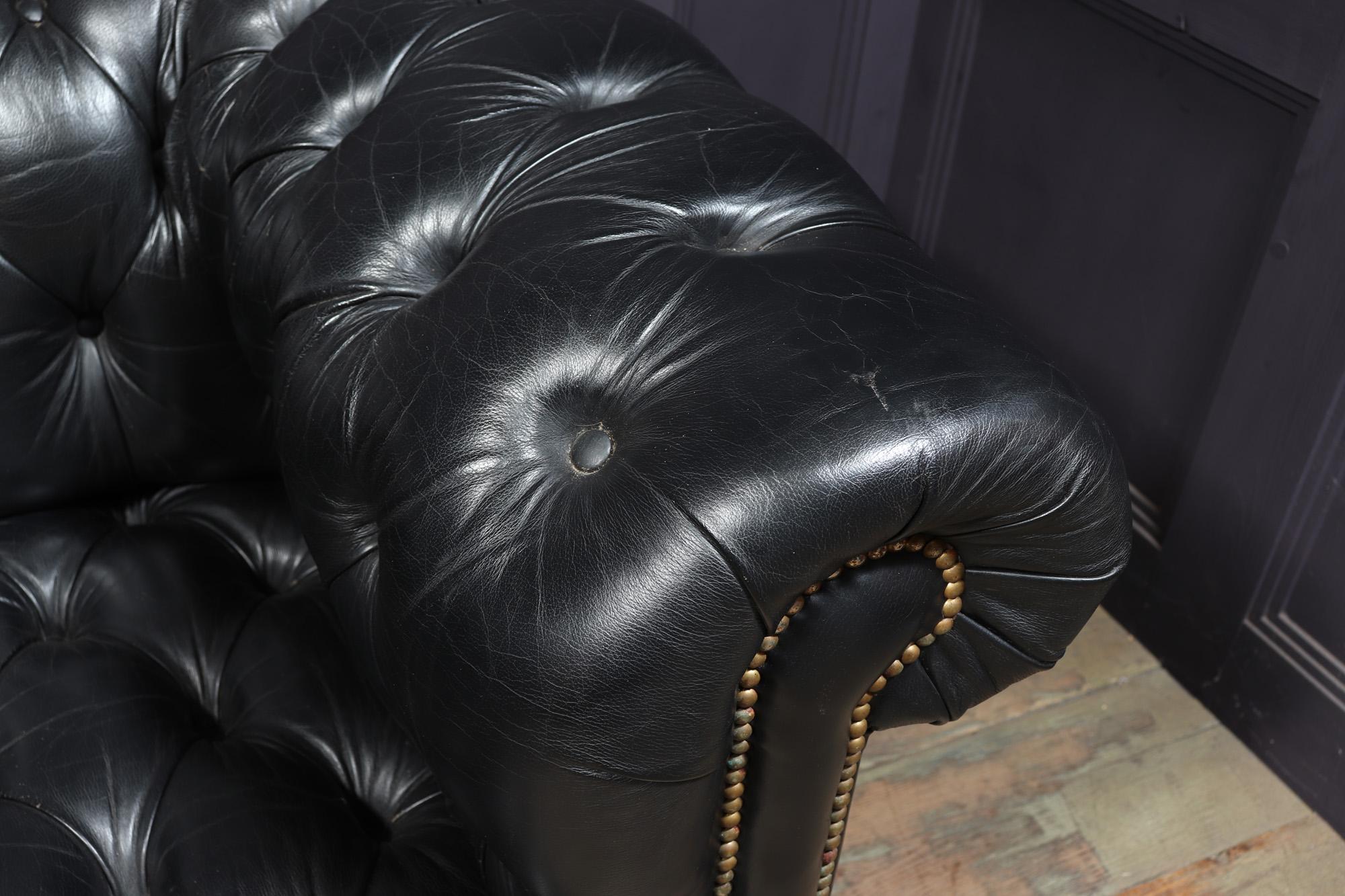 Leather Black leather Buttoned seat Chesterfield Sofa