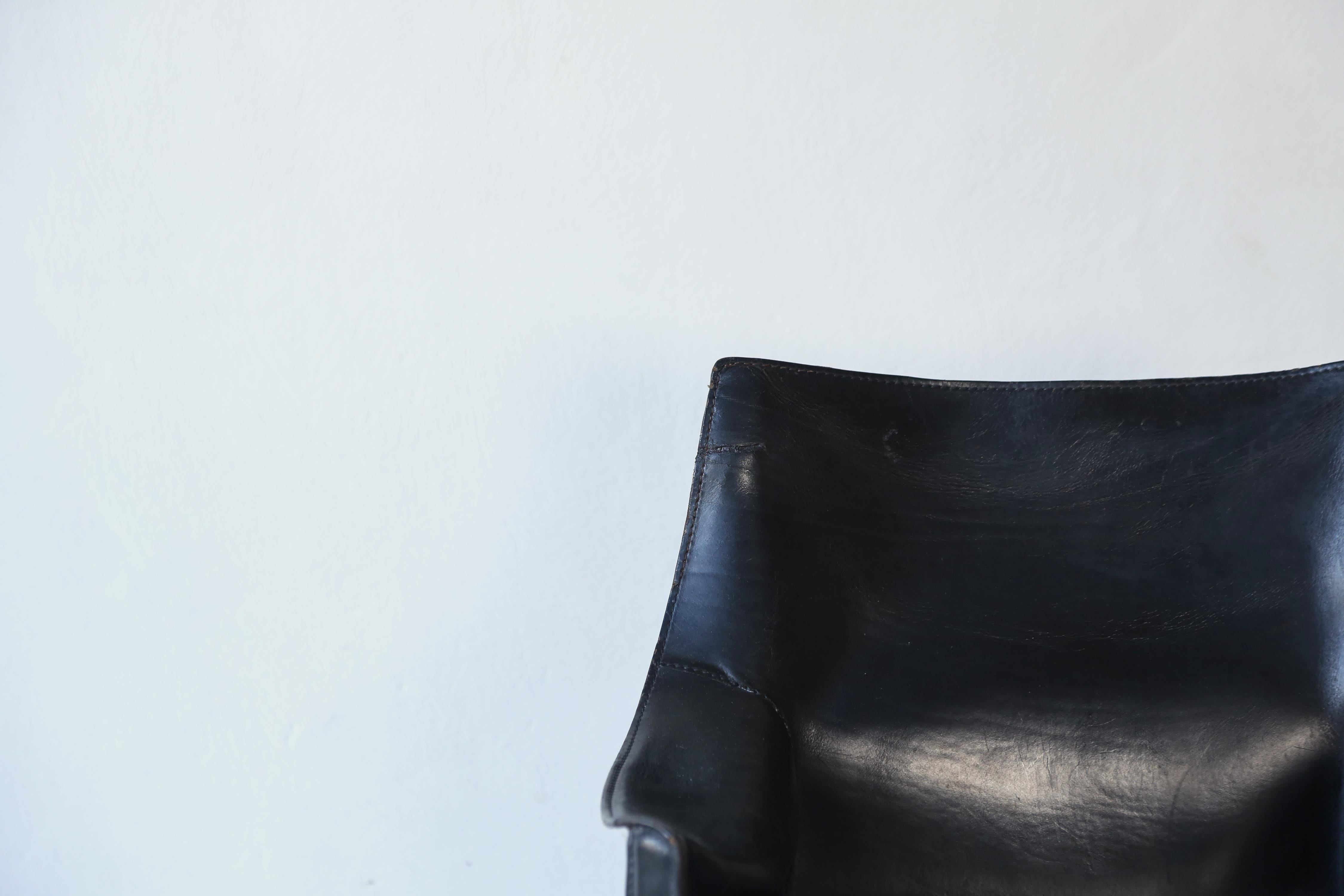Italian Black Leather Cab 413 Chair by Mario Bellini, Cassina, Italy, 1980s For Sale