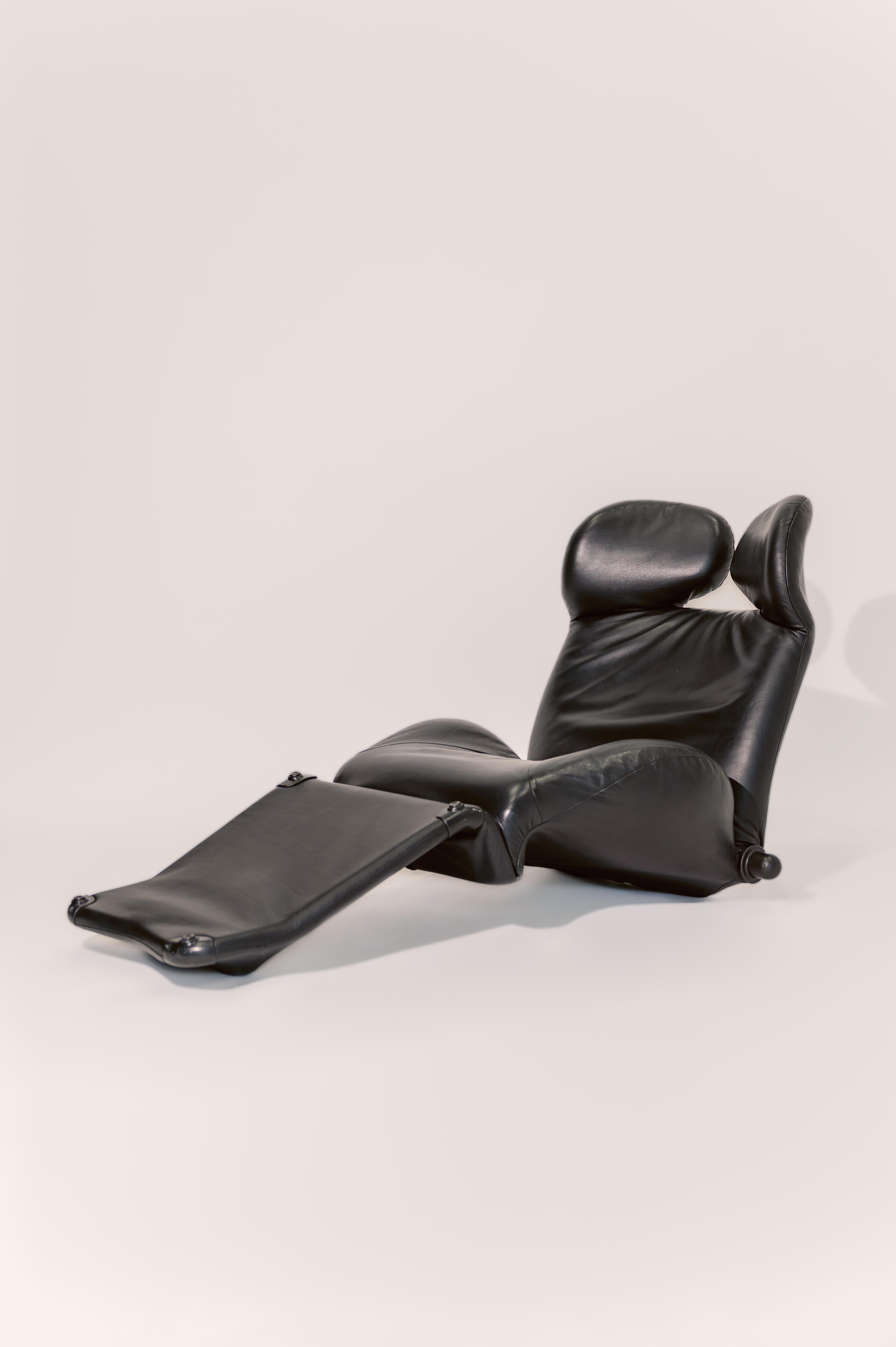 italien Chaise longue en cuir noir Cassina 111 Wink par Toshiyuki Kita Japon Italie en vente