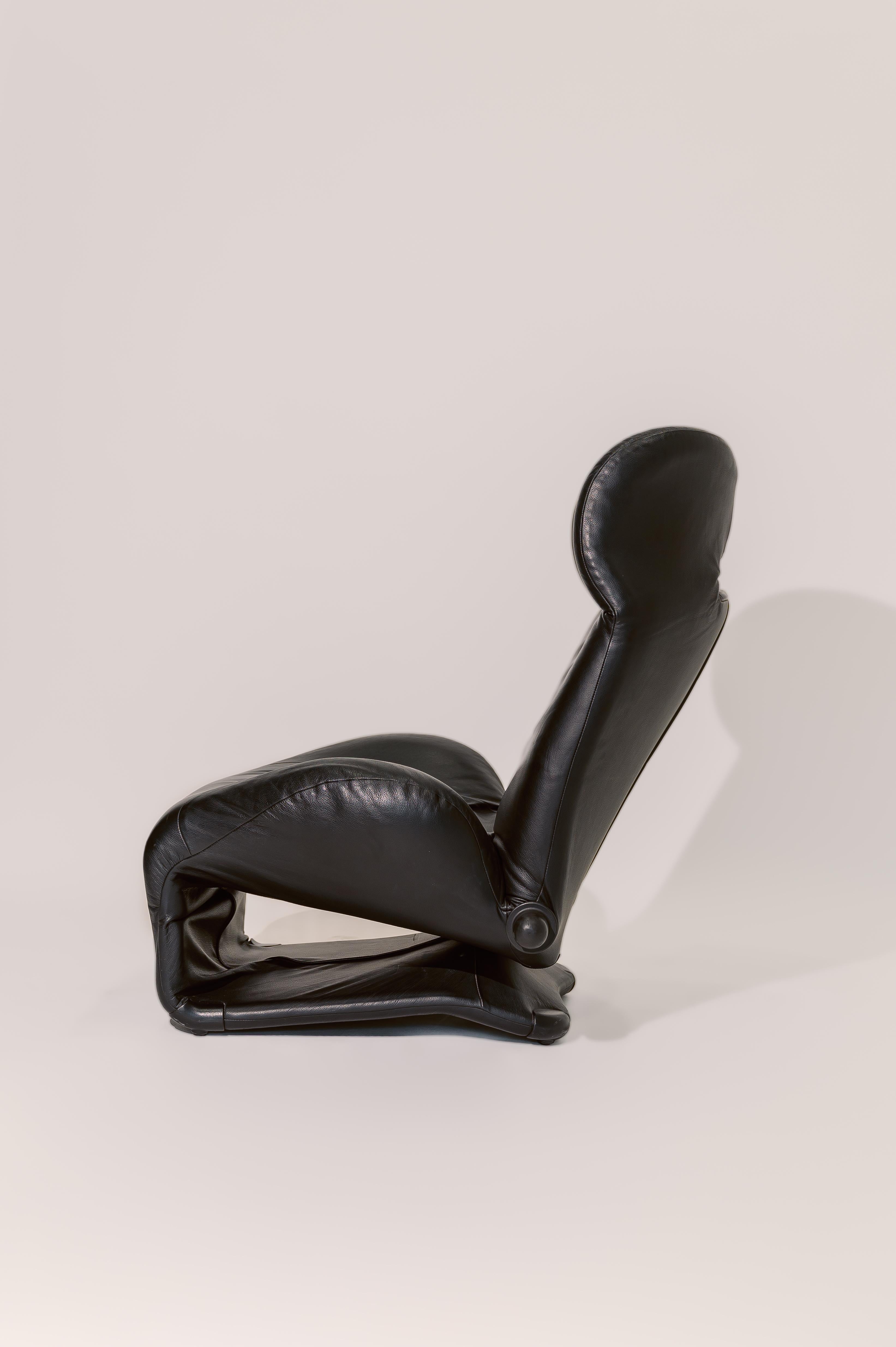 Chaise longue en cuir noir Cassina 111 Wink par Toshiyuki Kita Japon Italie en vente 1