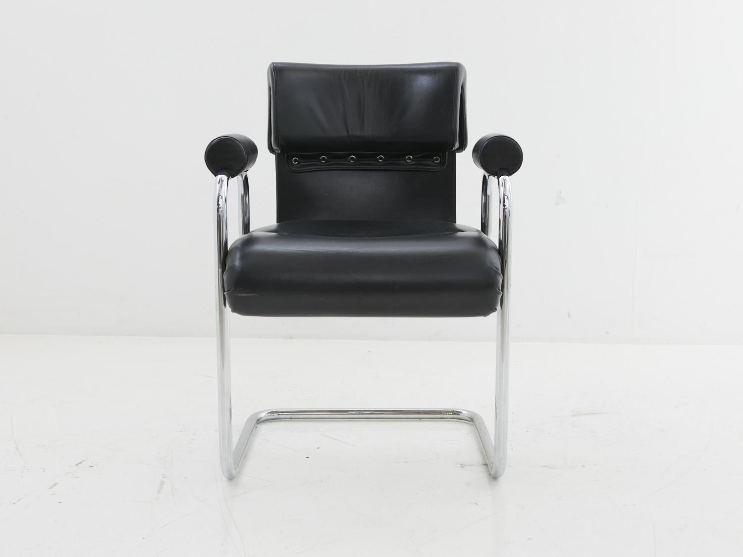 Late 20th Century Black Leather Chair by Guido Faleschini, 1970s