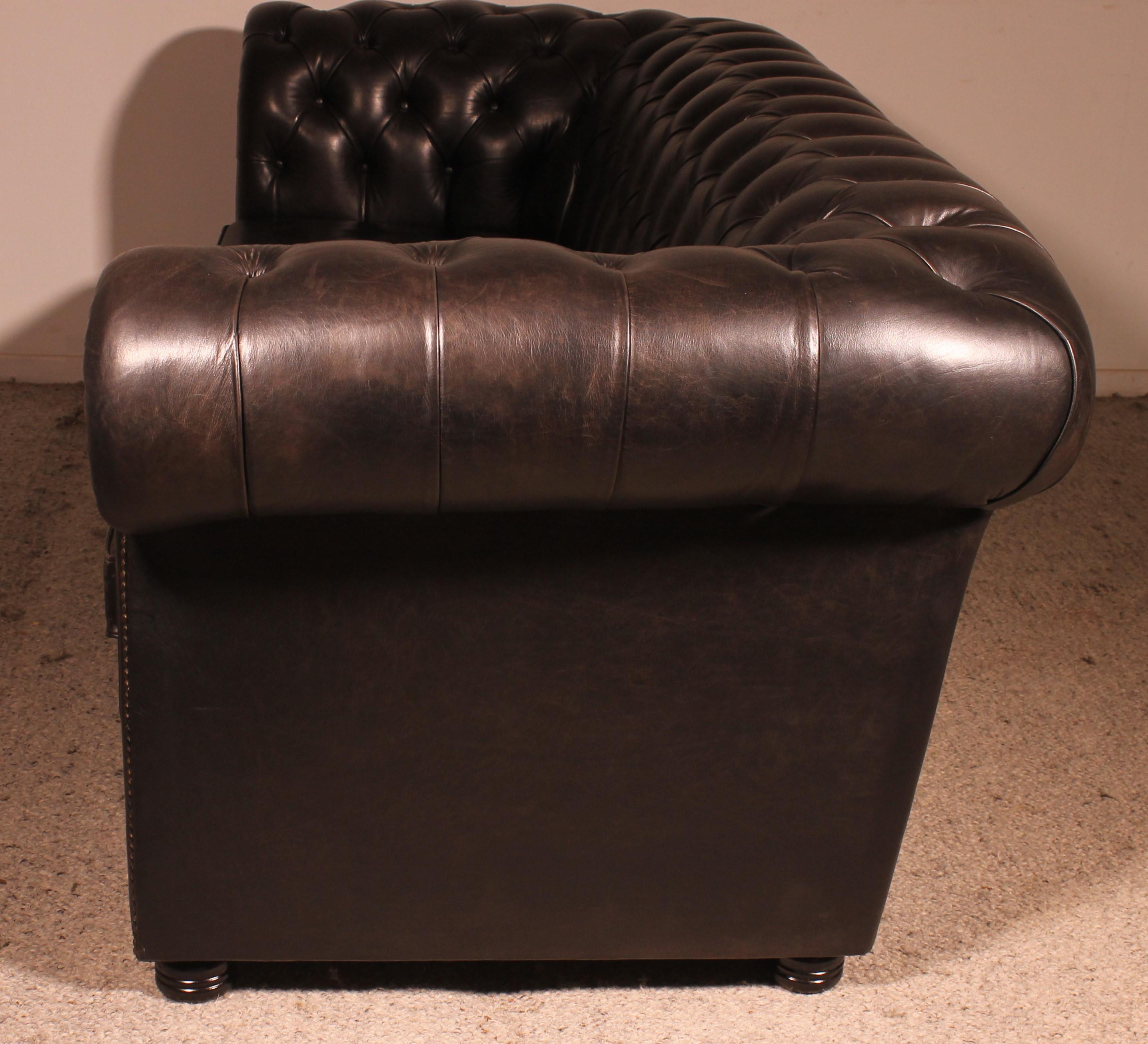 Black Leather Chesterfield Sofa For Sale 6