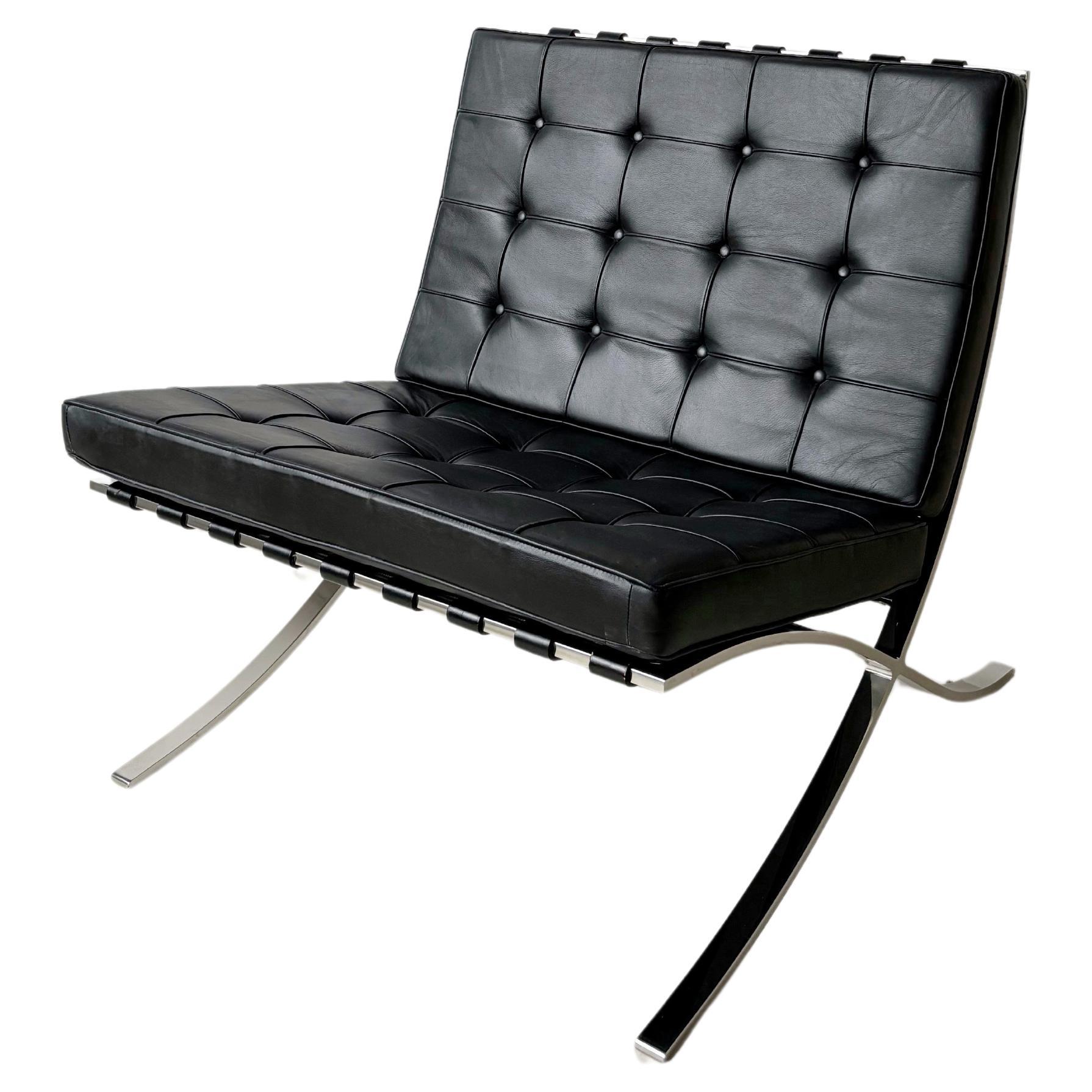 Black Leather & Chrome Barcelona Lounge Chair by Mies van der Rohe for Knoll