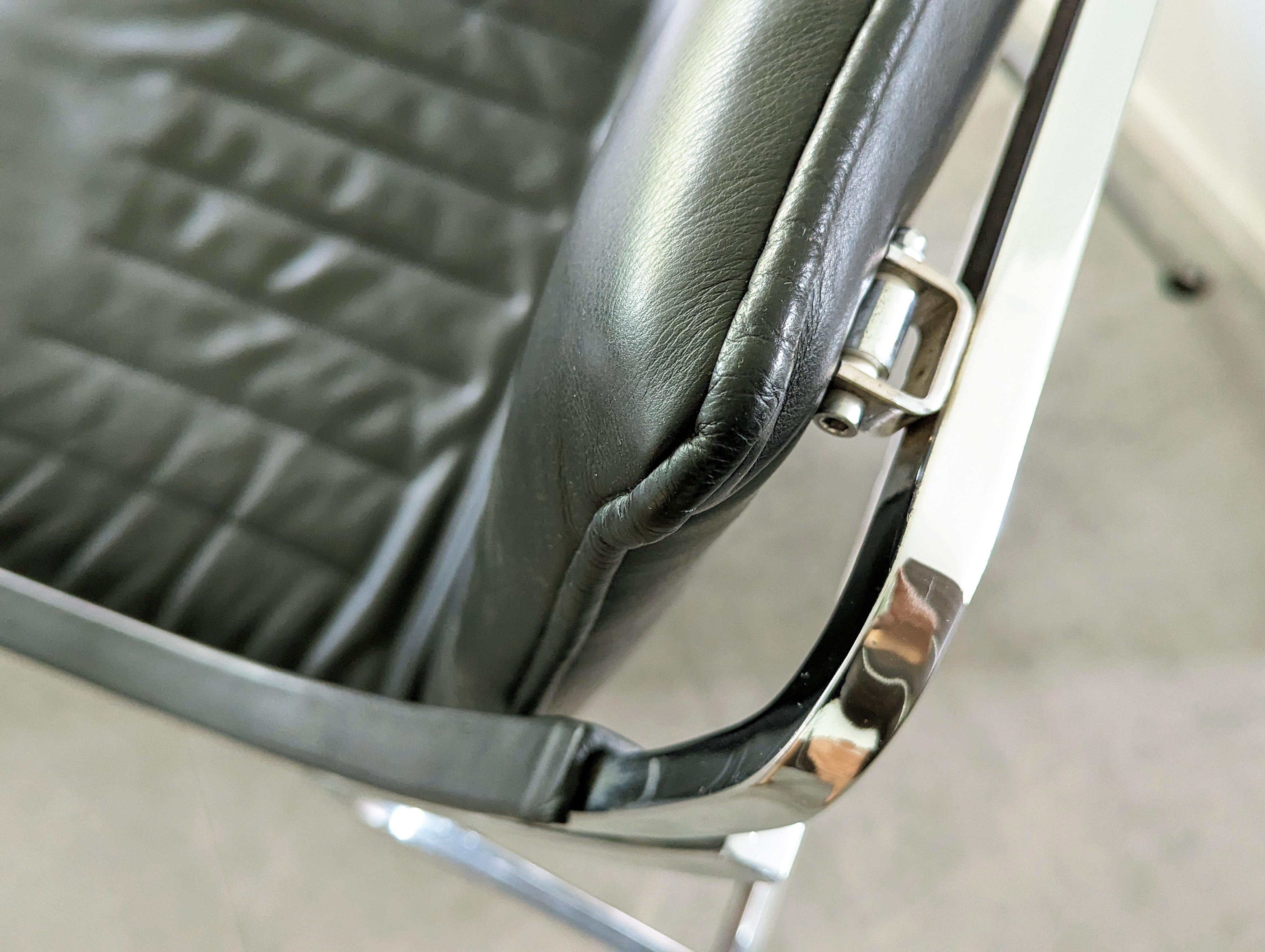 Sessel aus schwarzem Leder und verchromtem Metall, 1960er Jahre, von Zanuso für Arflex im Angebot 3