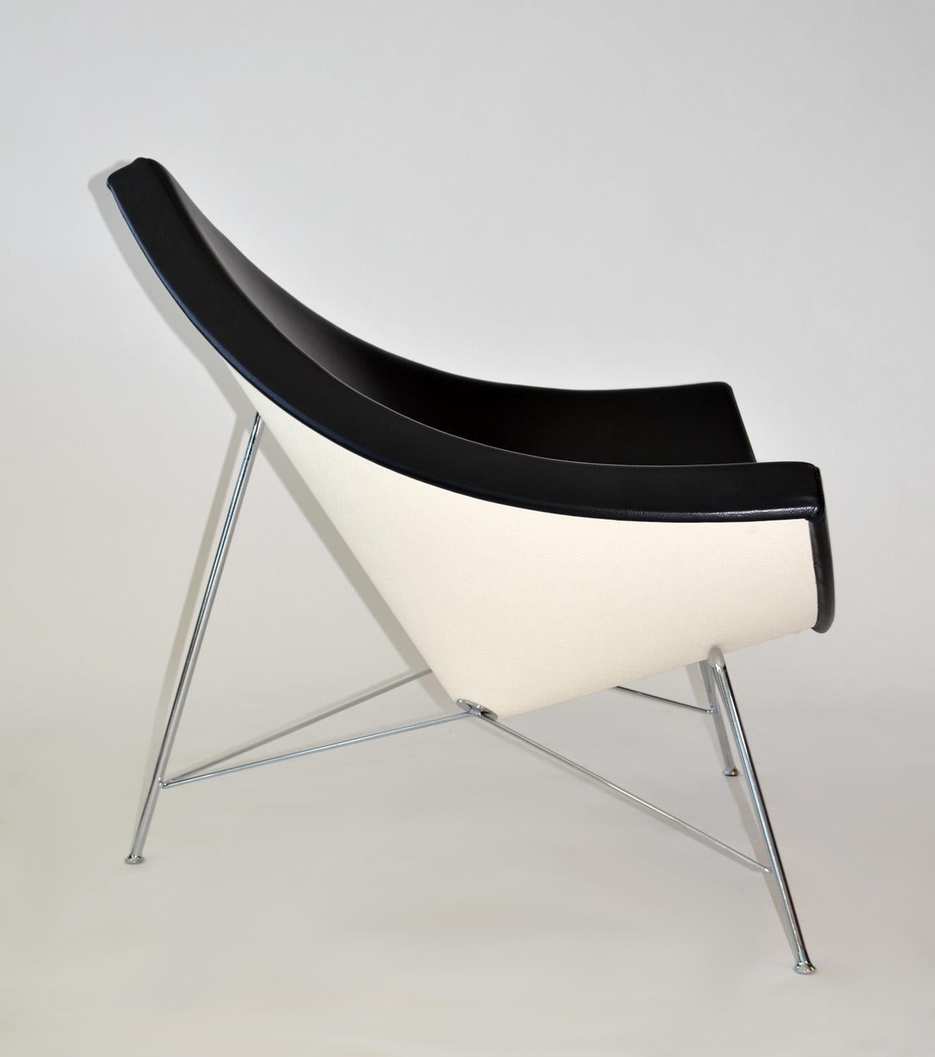 Mid-Century Modern Original George Nelson Coconut Chair, Vitra, Black Leather, White Shell, Chrome For Sale