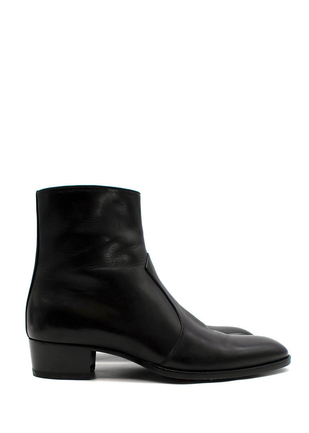 Black Leather Cole Boots In Excellent Condition For Sale In London, GB