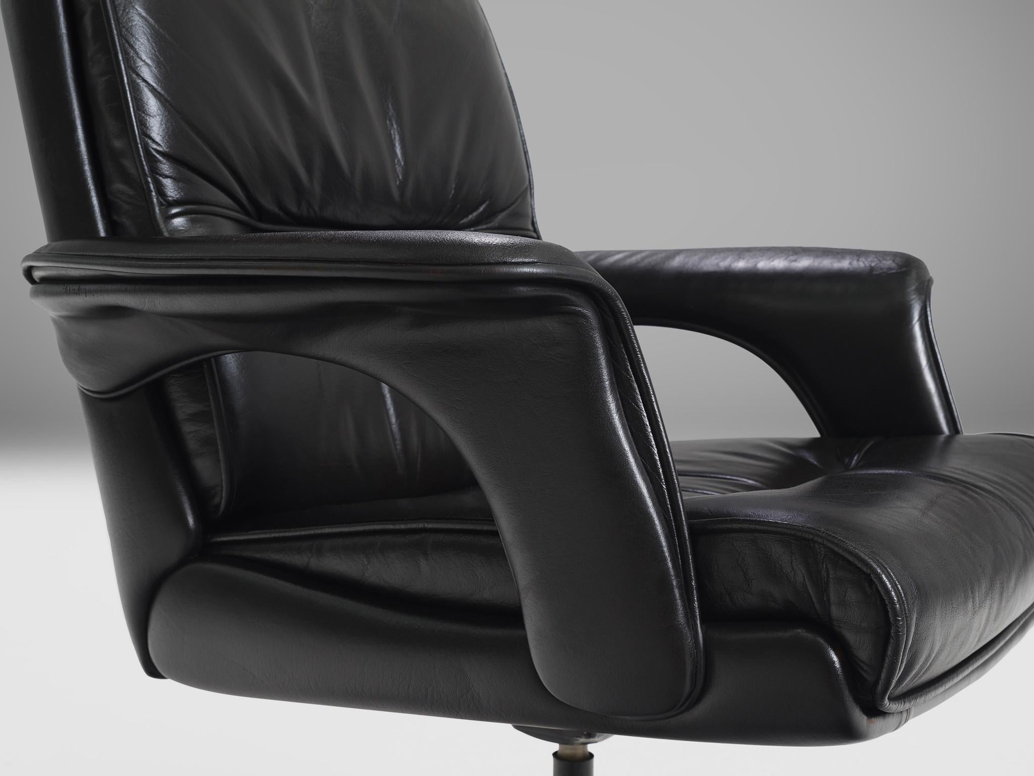 Black Leather Conference Chair  In Good Condition For Sale In Waalwijk, NL