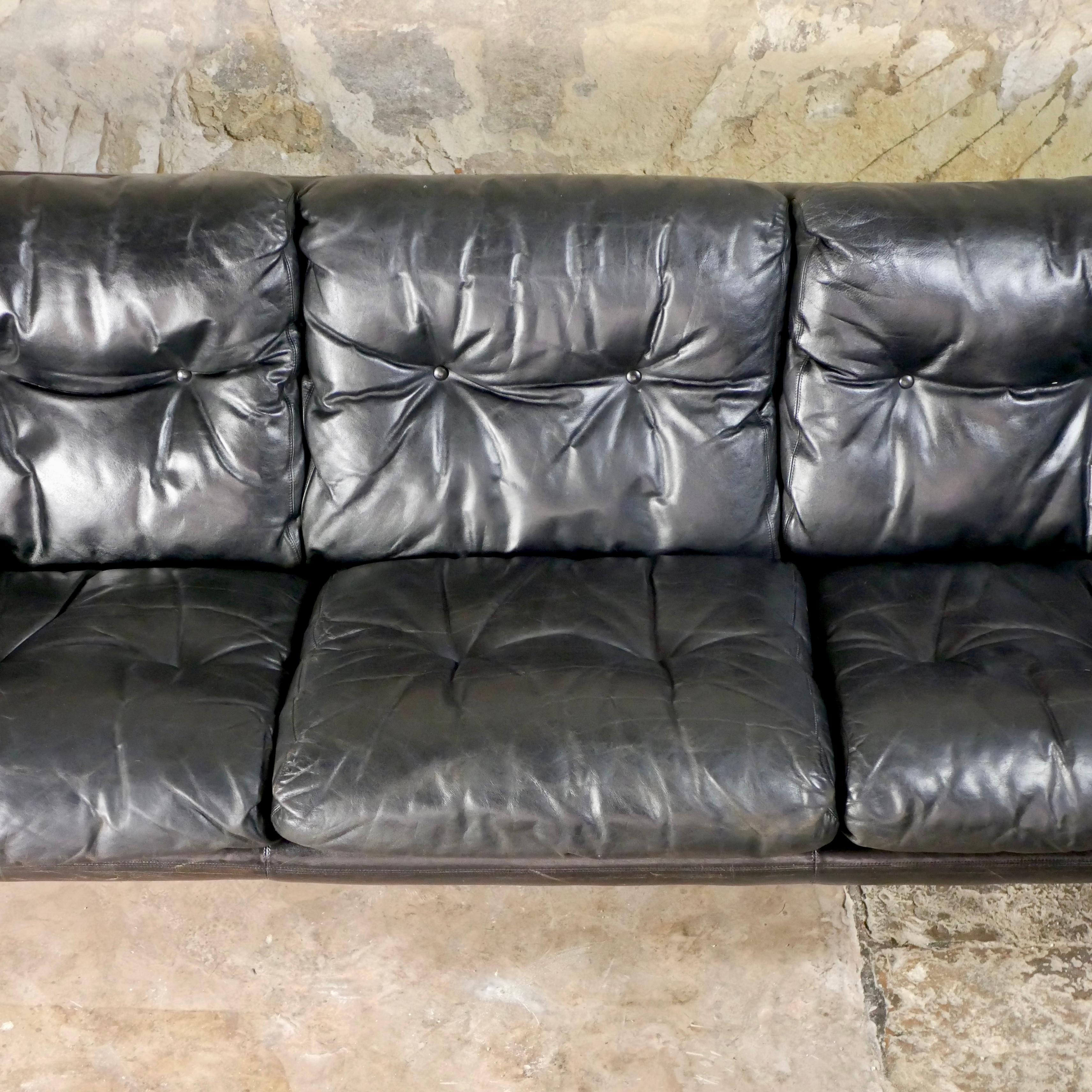 Black leather Coronado sofa, by Afra & Tobia Scarpa, C&B Italia, 1960s In Good Condition In Lyon, FR