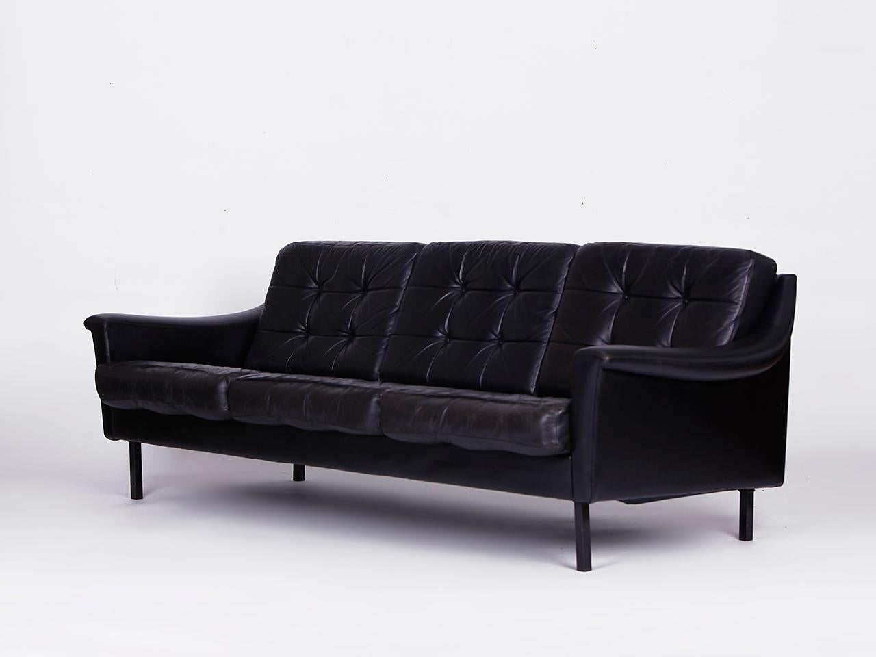 Black leather couch and 2 armchairs  Germany 1960s  For Sale 3