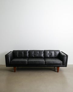 Black Leather Danish Mid Century "V11" Three Seater Sofa by Illum Wikkelsø, 1960