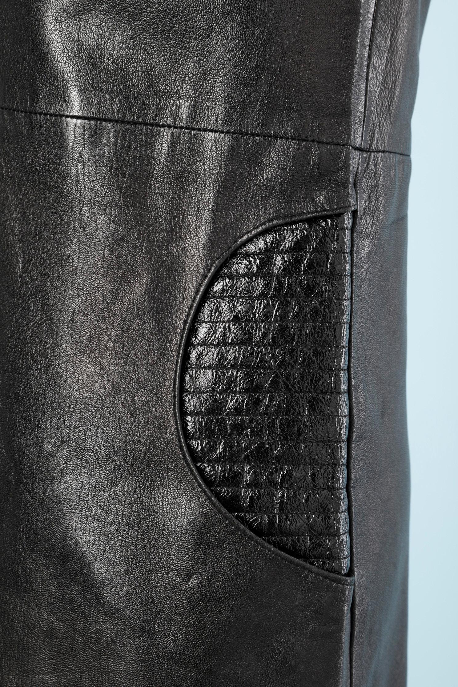 Black leather dress Pierre Cardin  In Good Condition For Sale In Saint-Ouen-Sur-Seine, FR