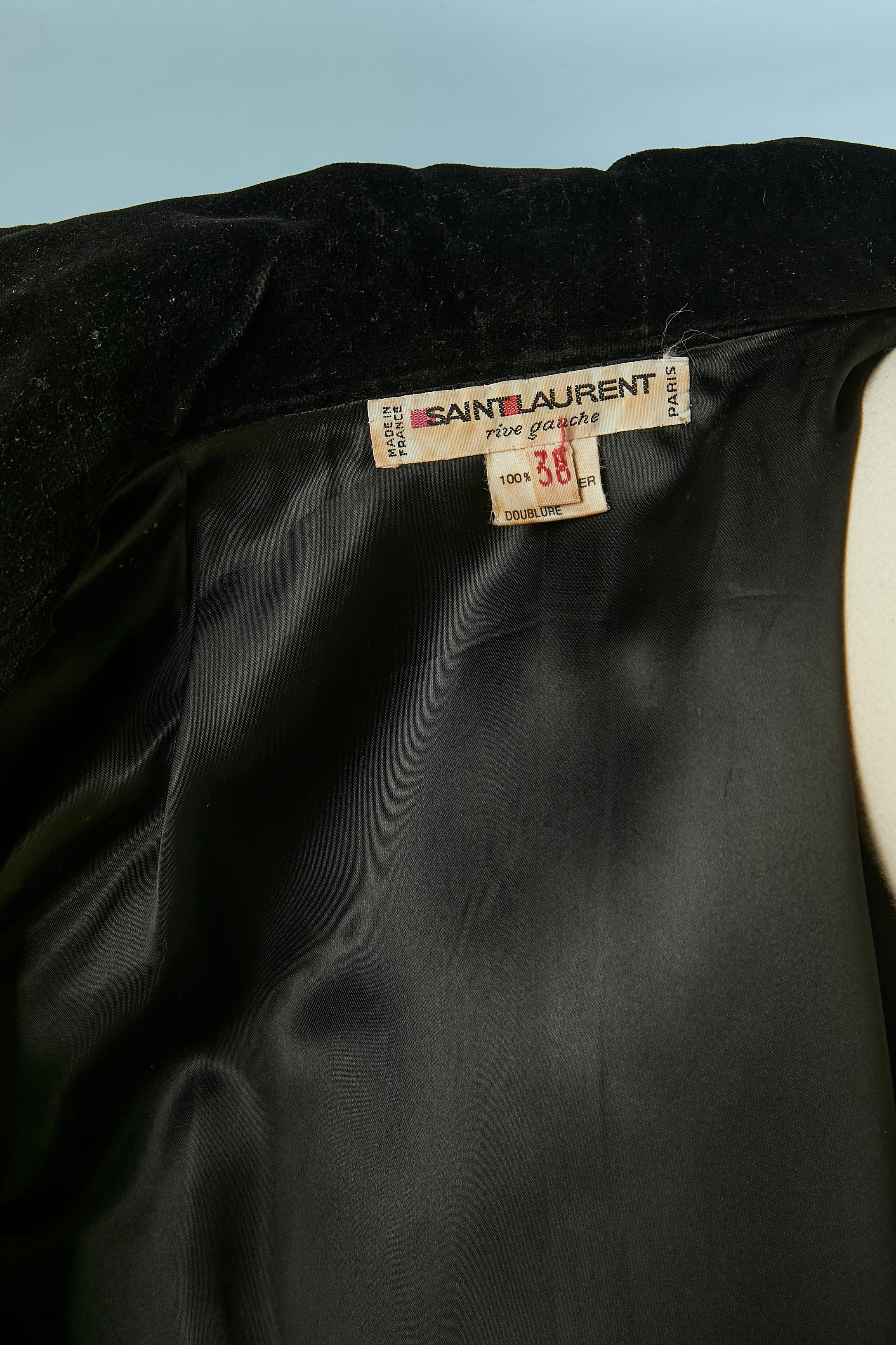 Black leather dress with velvet collar Saint Laurent Rive Gauche For Sale 3