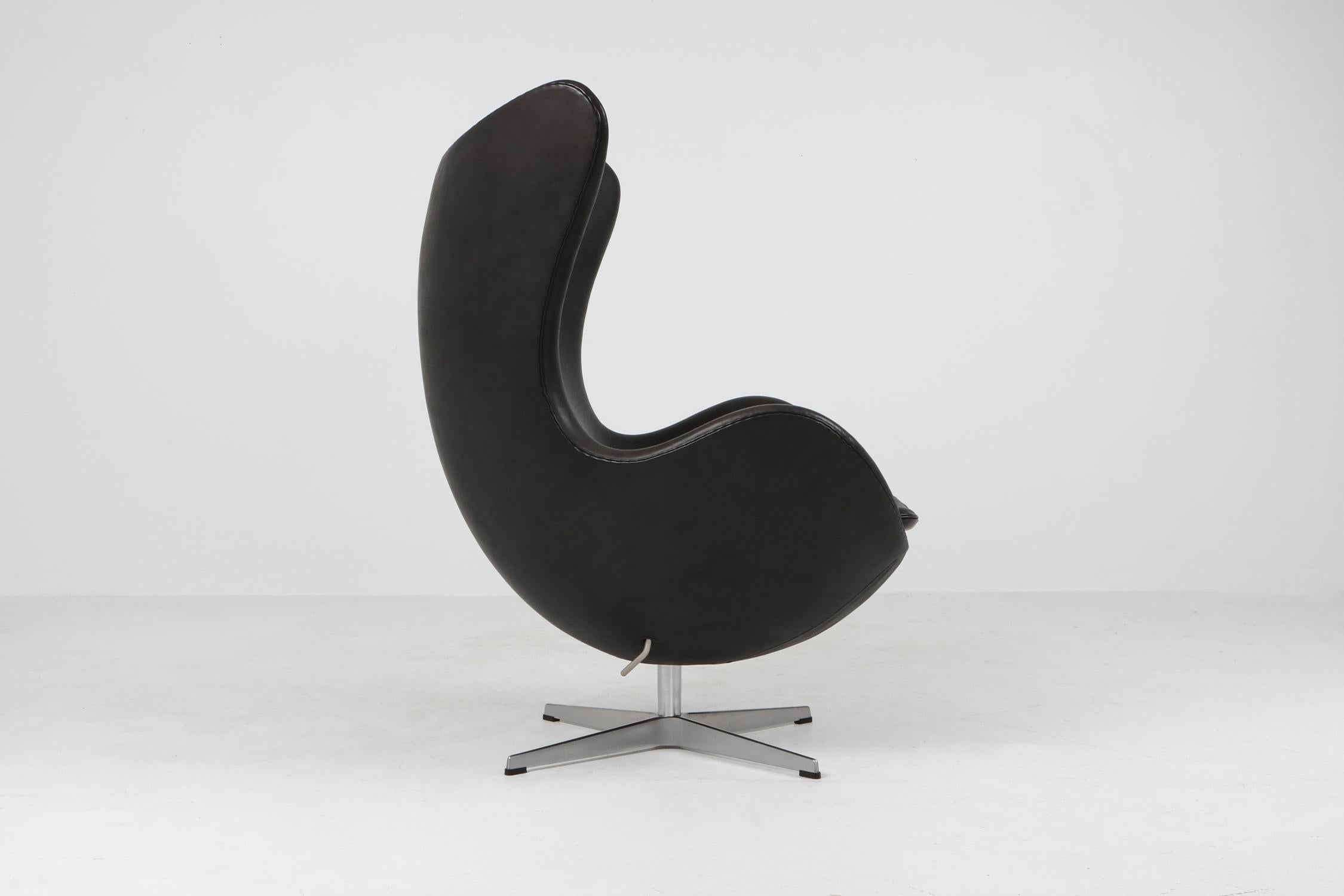 European Black Leather Egg Chair by Arne Jacobsen for Fritz Hansen