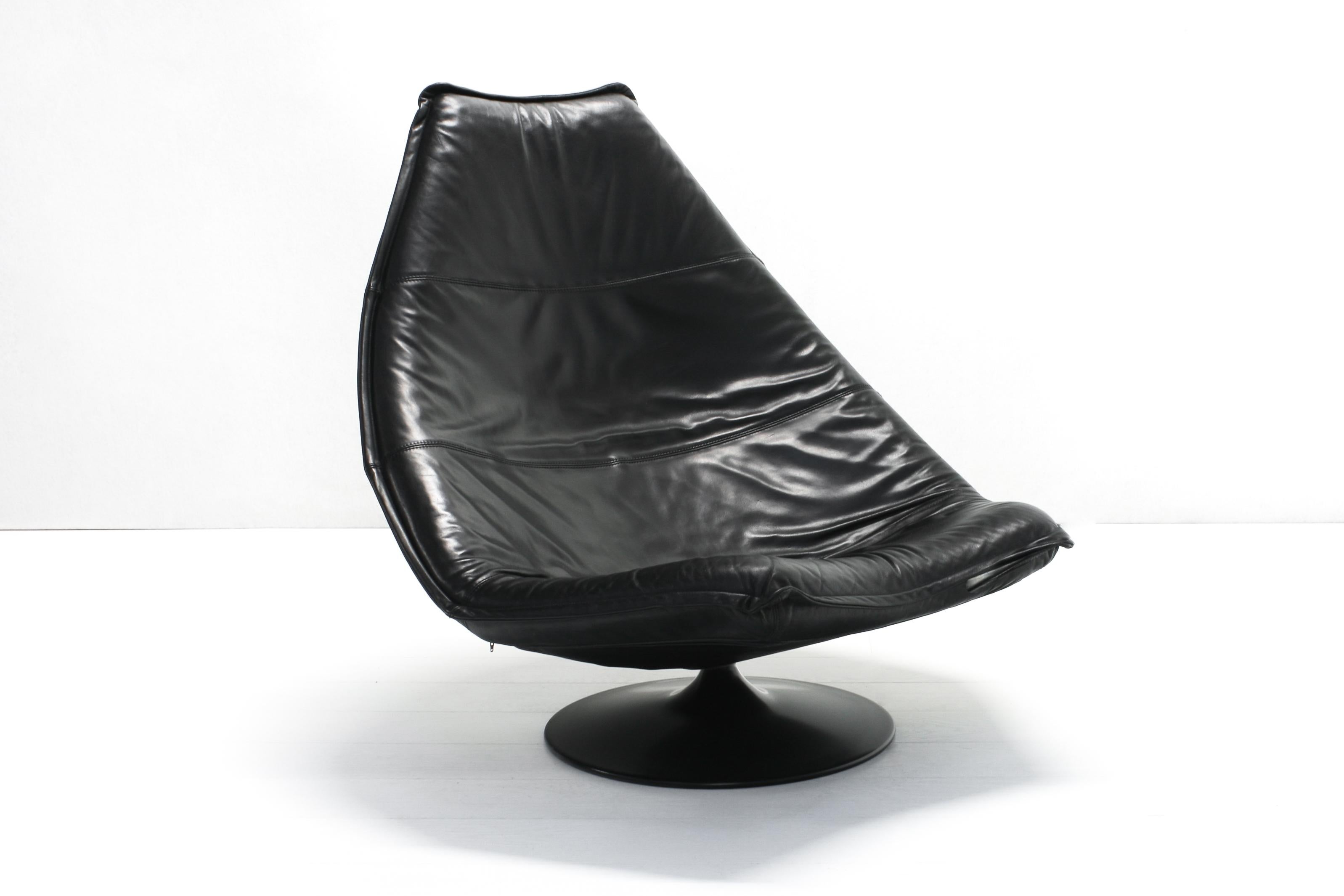 Dutch Black Leather F585 Swivel Lounge Chair by Geoffrey Harcourt for Artifort, 1970s