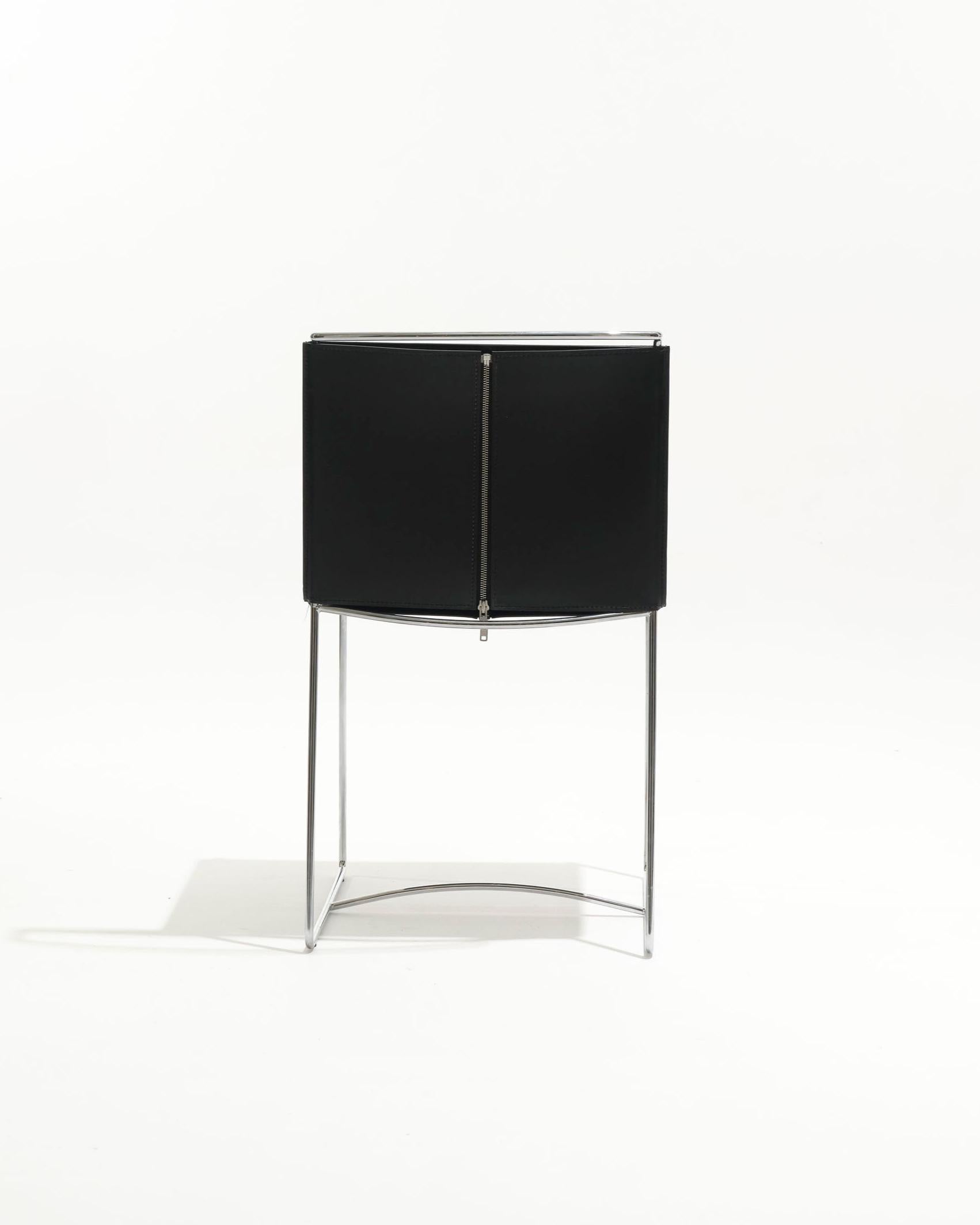 Silla Fil de cuero negro, Pascal Mourgue, década de 1990 Metal en venta