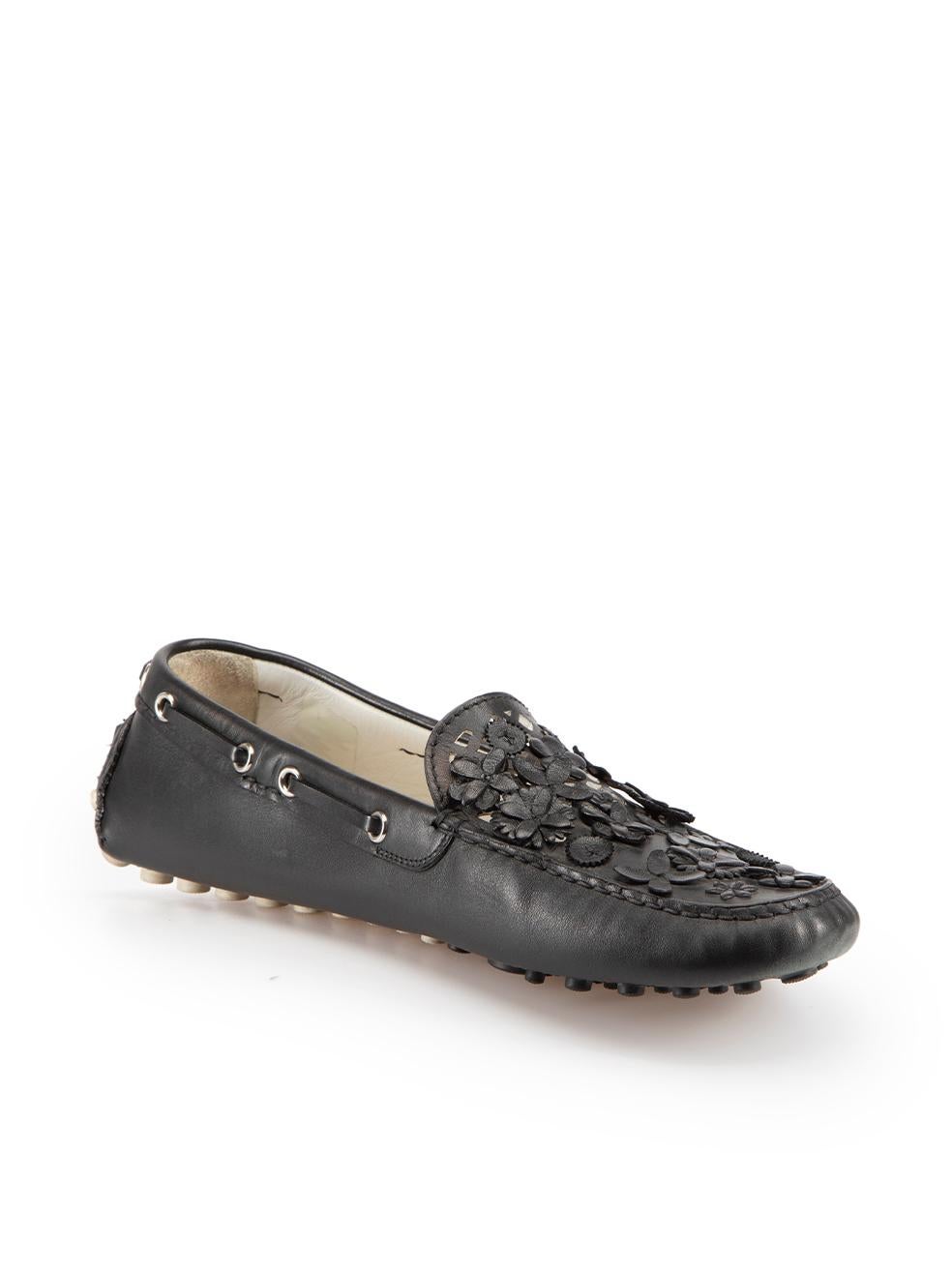 CONDITION is Very good. Hardly any visible wear to exterior of shoes, outsoles show minor signs of wear on this used Dior designer resale item. These shoes come with original dust bag.



Details


Black

Leather

Slip-on loafers

Perforated diamond