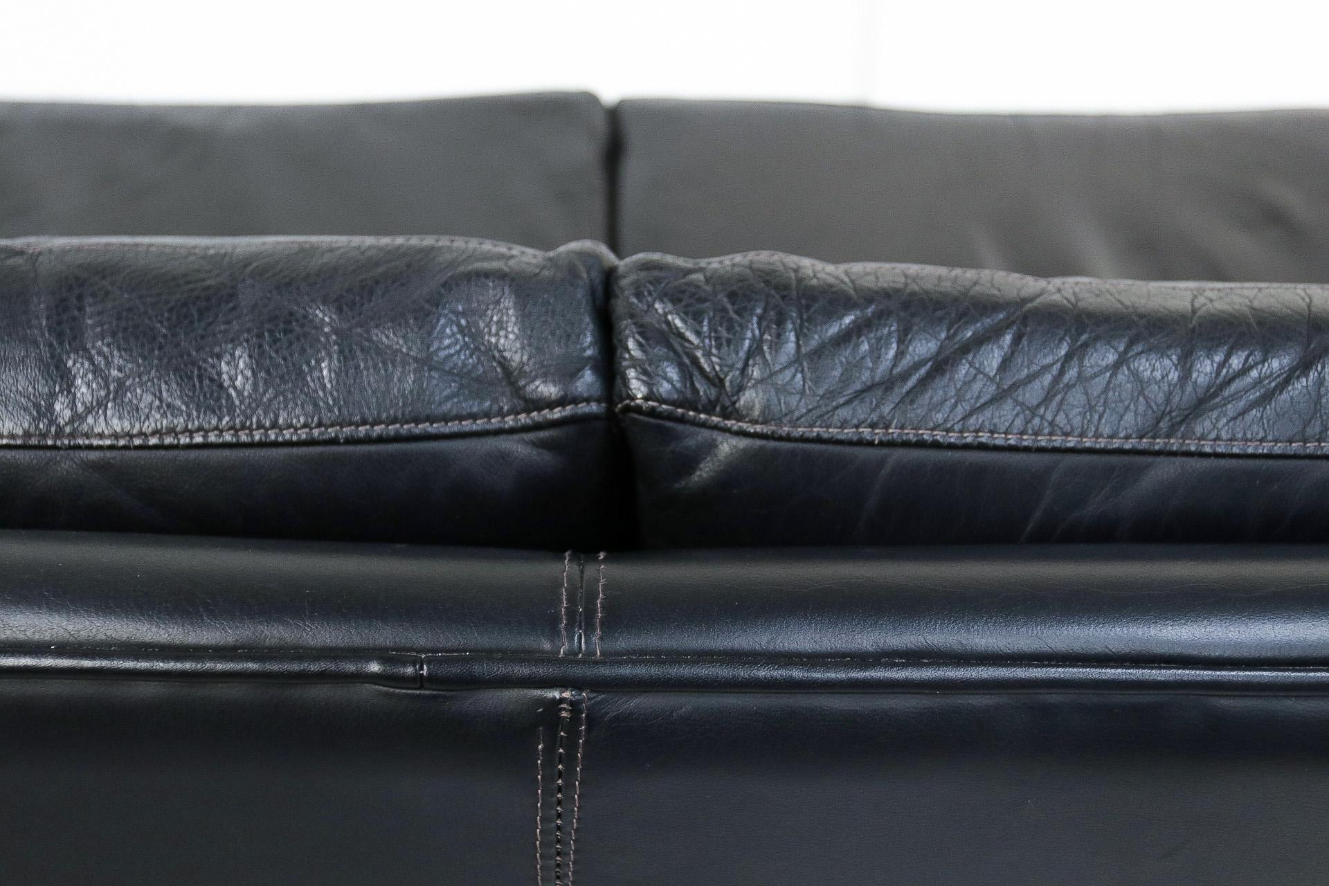 Black Leather Gelderland Three-Seat Sofa, 1960s 2