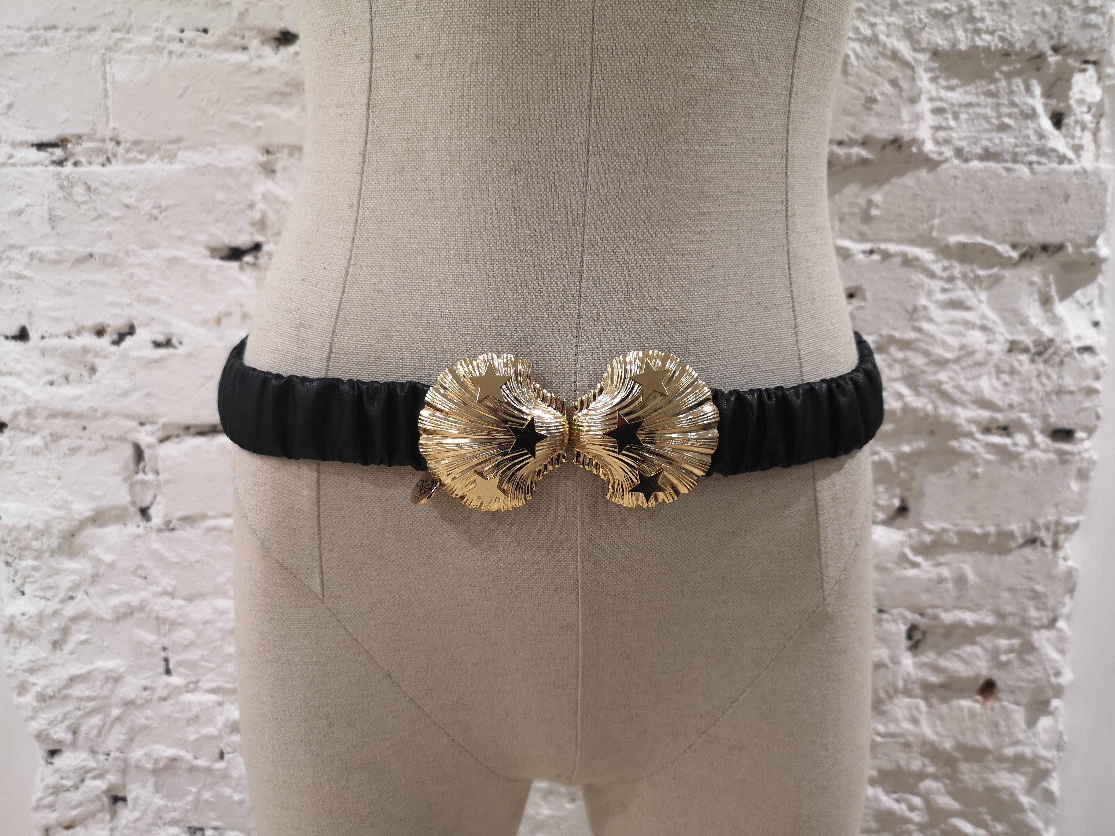 Black leather gold buckle shell belt In New Condition In Capri, IT
