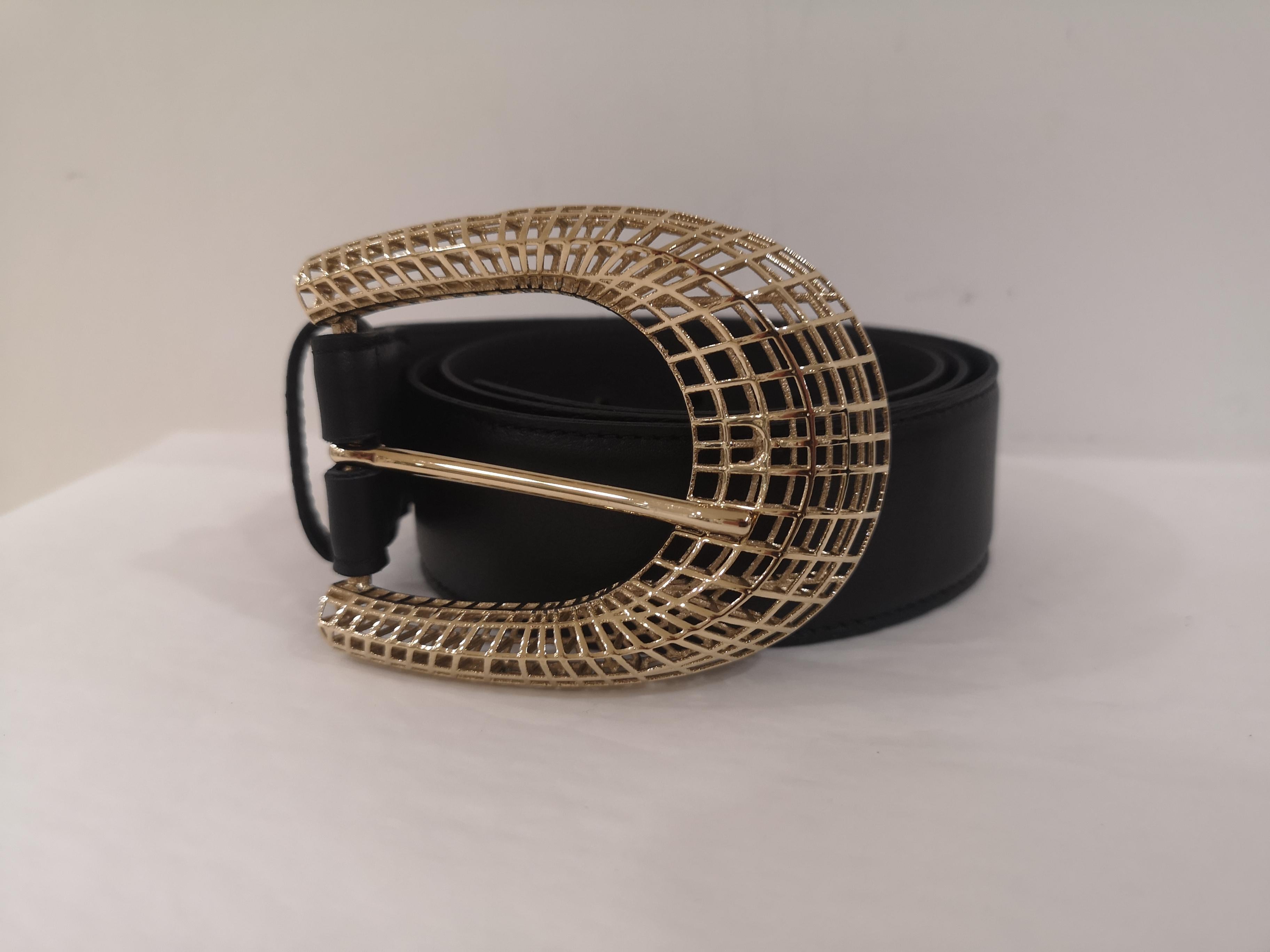 Black leather gold hardware belt NWOT In New Condition In Capri, IT