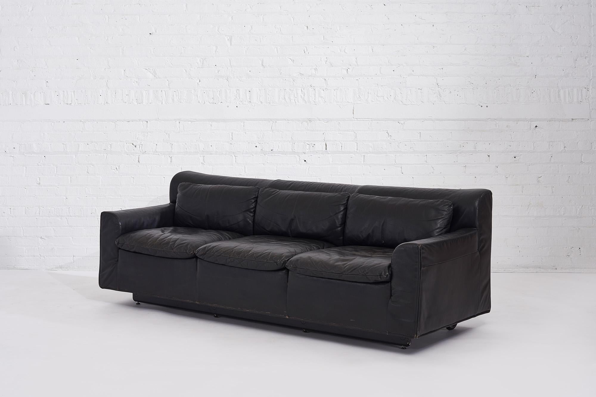 Black Leather “Heli” Sofa by Otto Zapf for Knoll, 1980 In Good Condition In Chicago, IL