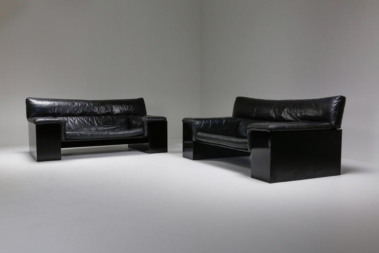 Post-Modern Black Leather Italian Design Cini Boeri 'Brigadier' Loveseats for Knoll For Sale
