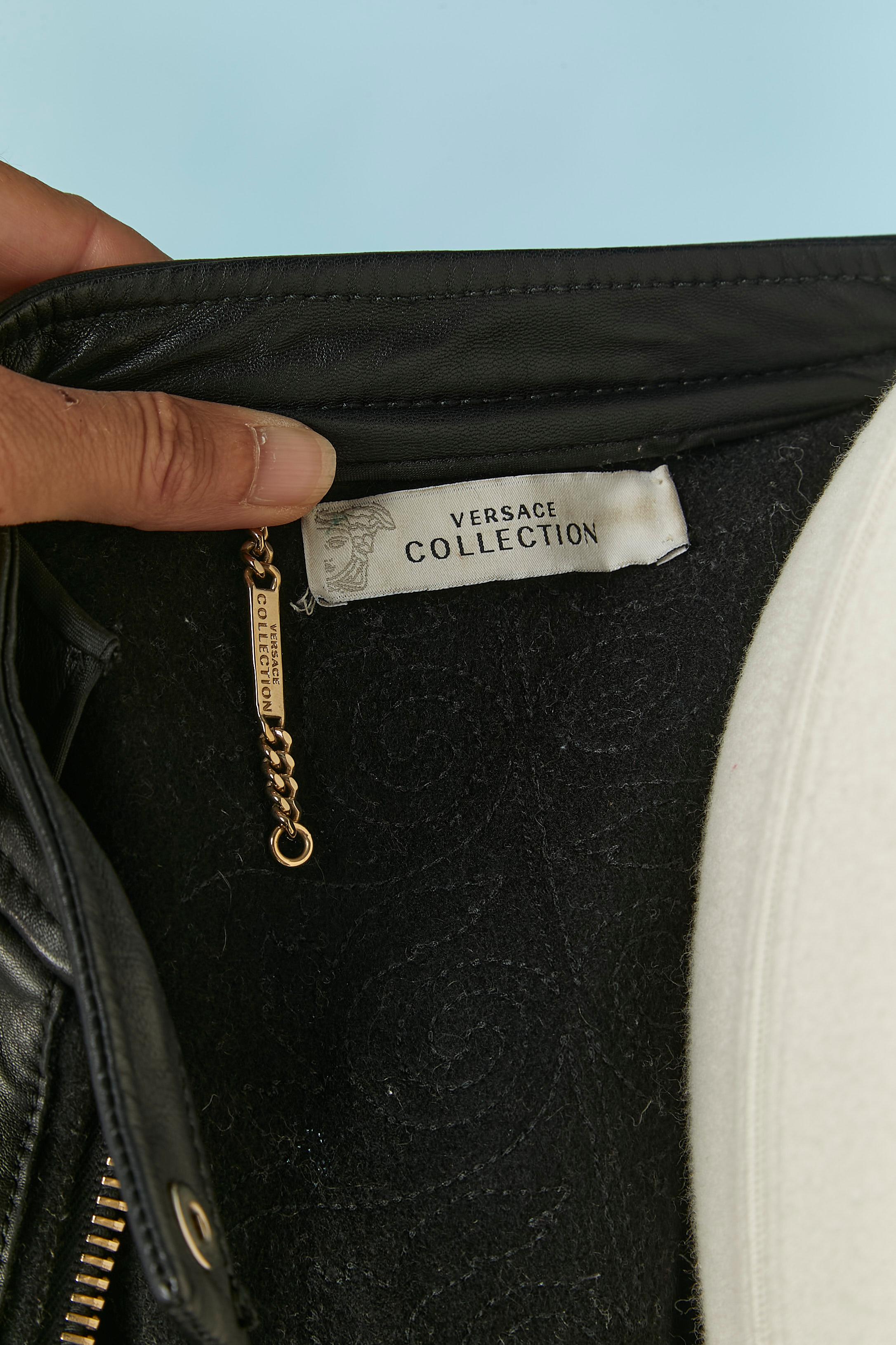 Veste en cuir noir avec empiècement en feutre et découpe VERSACE COLLECTION en vente 4