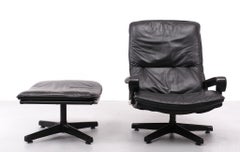 Chaise King Chair+Hocker en cuir noir par André Vandenbeuck pour WK Mobel, 1960s