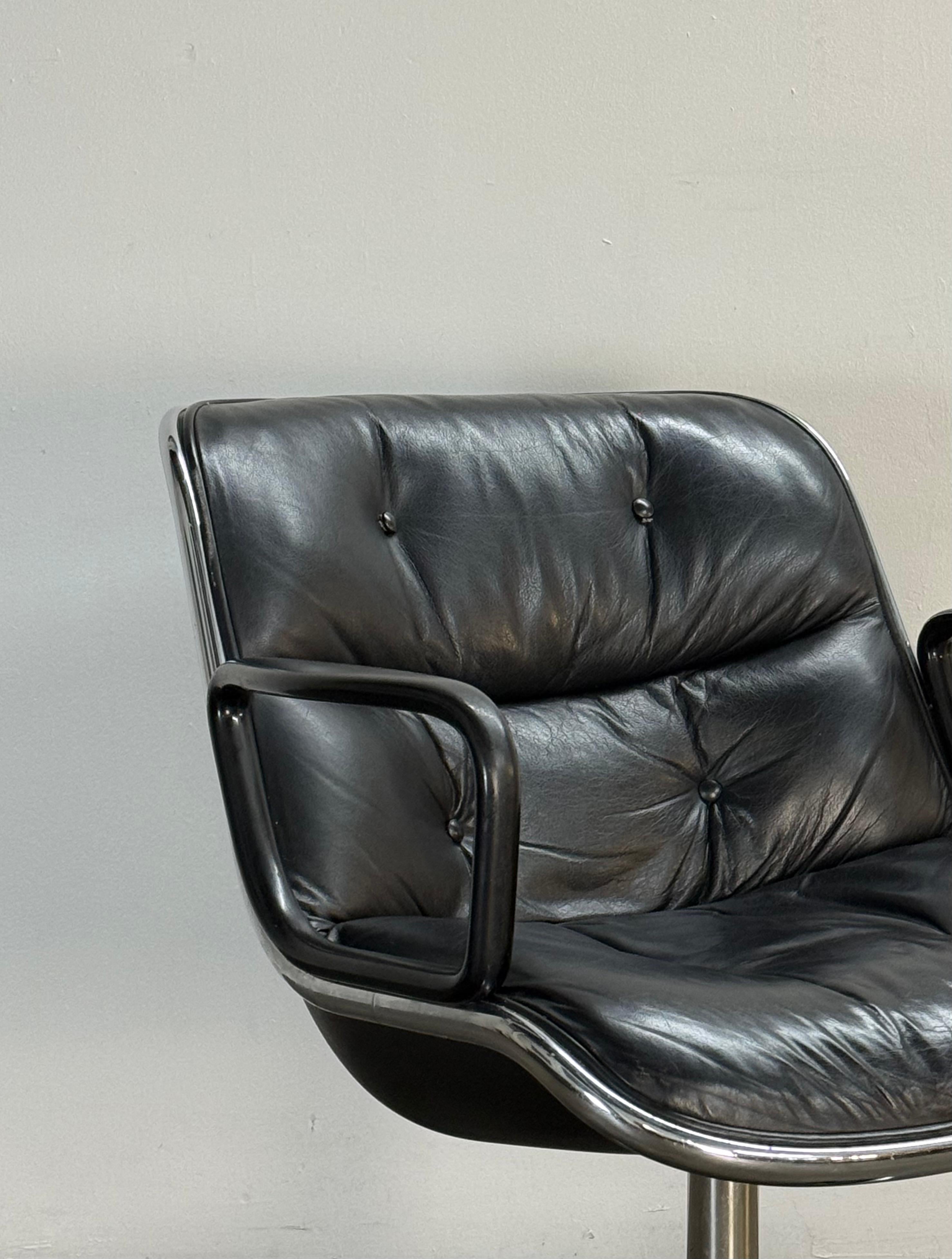 Knoll-Schreibtischstuhl aus schwarzem Leder von Charles Pollock im Angebot 6
