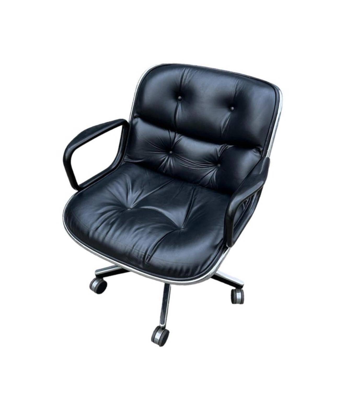 Black Leather Knoll Desk Chair designed by Charles Pollock In Good Condition For Sale In Brooklyn, NY