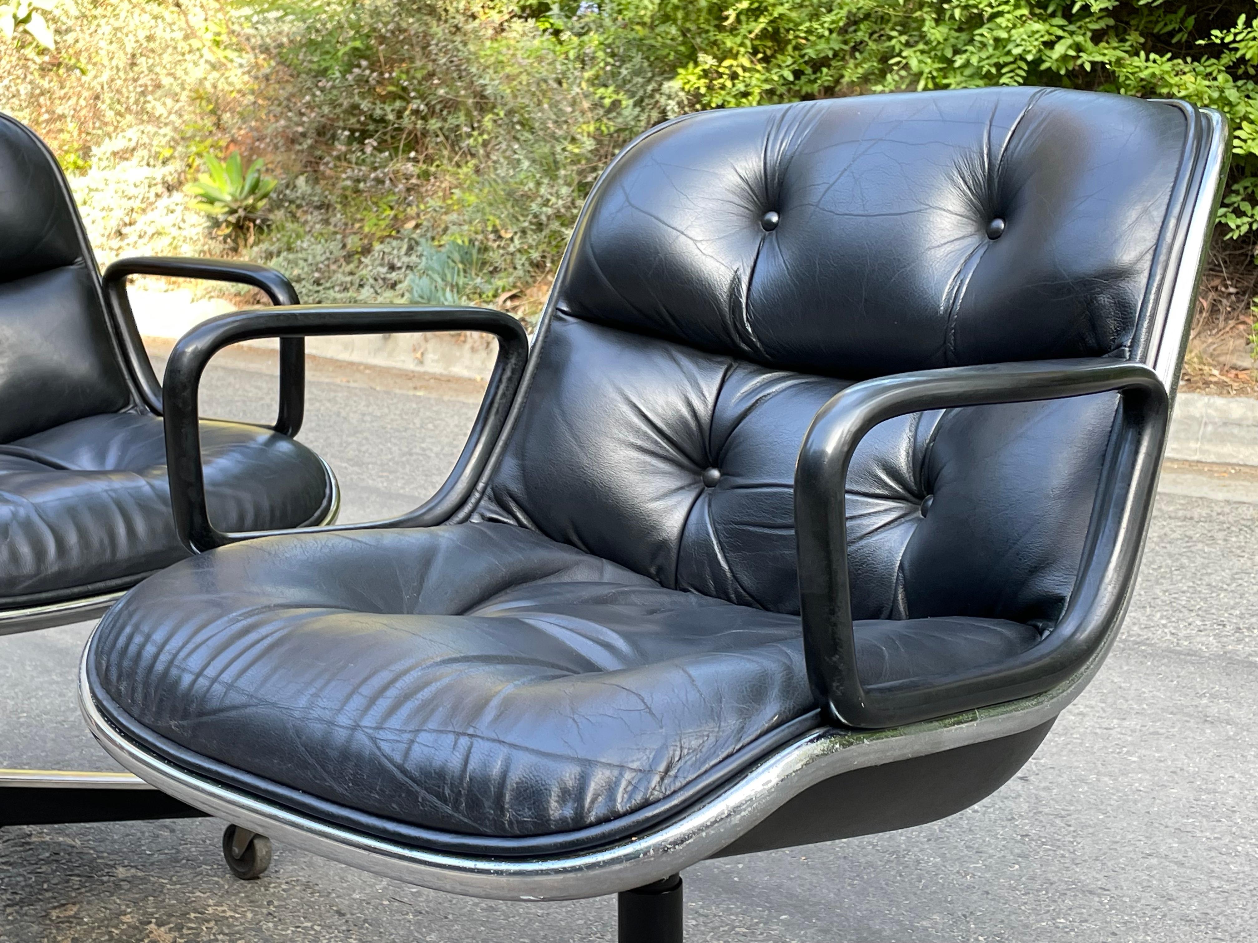 Black Leather Knoll Pollock Chair. Circa 1980s. 1