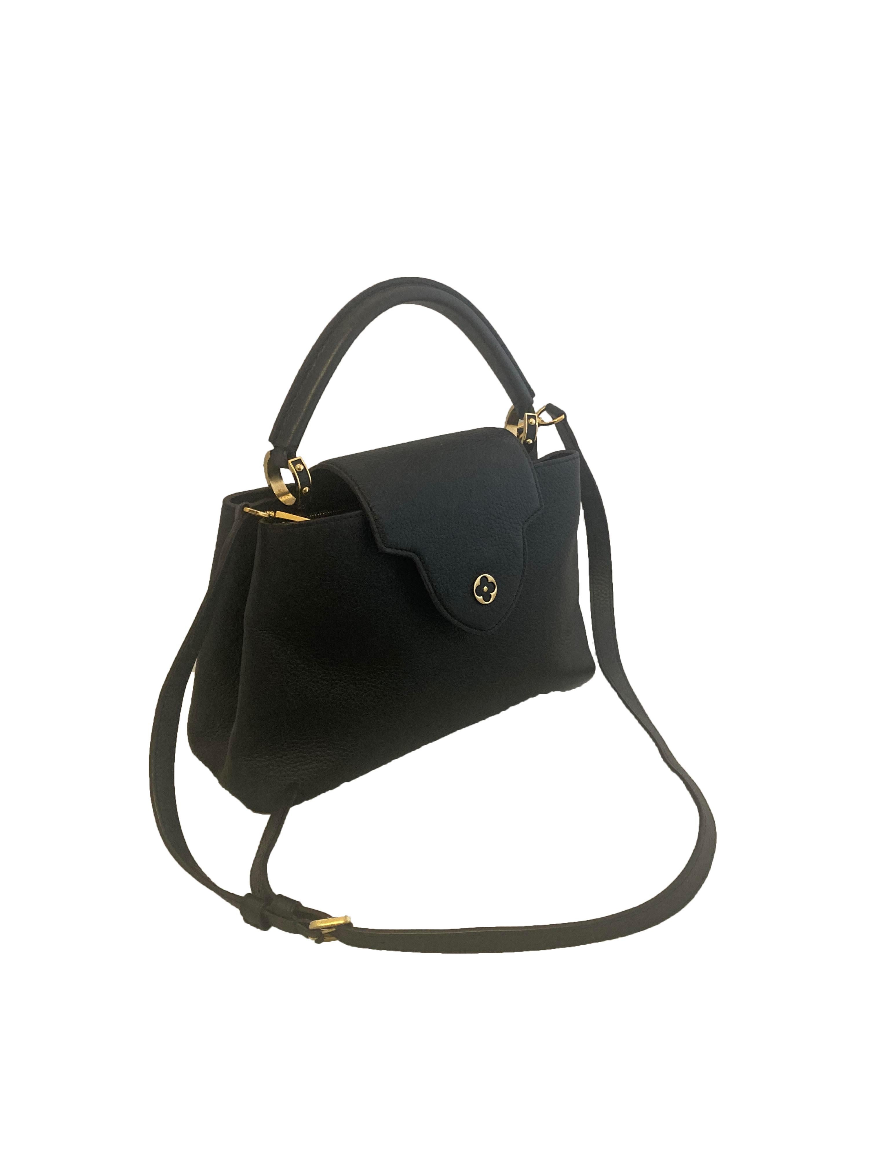 Black Leather Louis Vuitton Capucine BB Shoulder Bag In Good Condition For Sale In Glasgow, GB