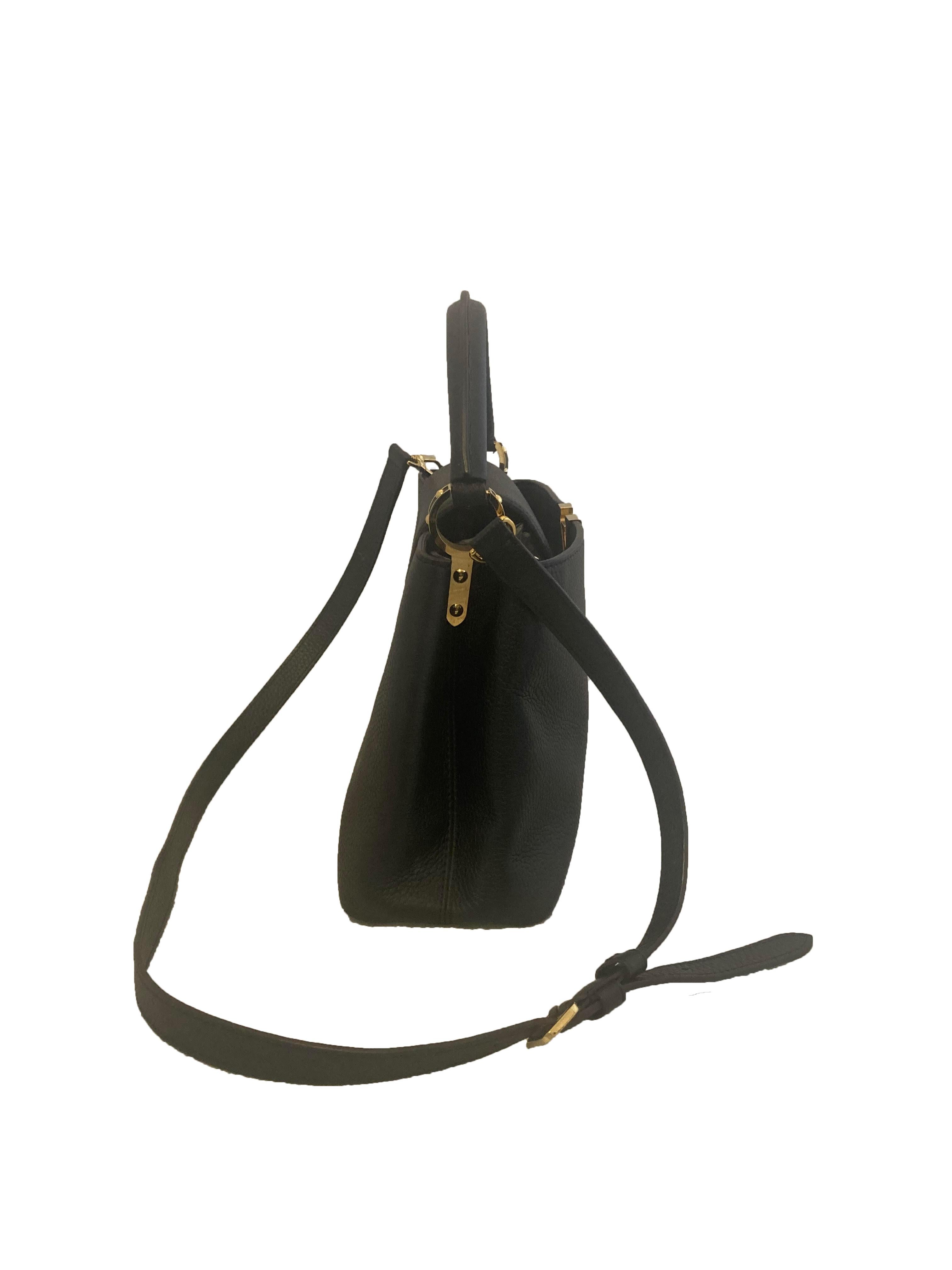 Black Leather Louis Vuitton Capucine BB Shoulder Bag For Sale 2