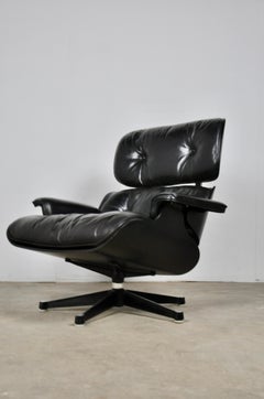 Black Leather Lounge Chair by Charles & Ray Eames, 1970s