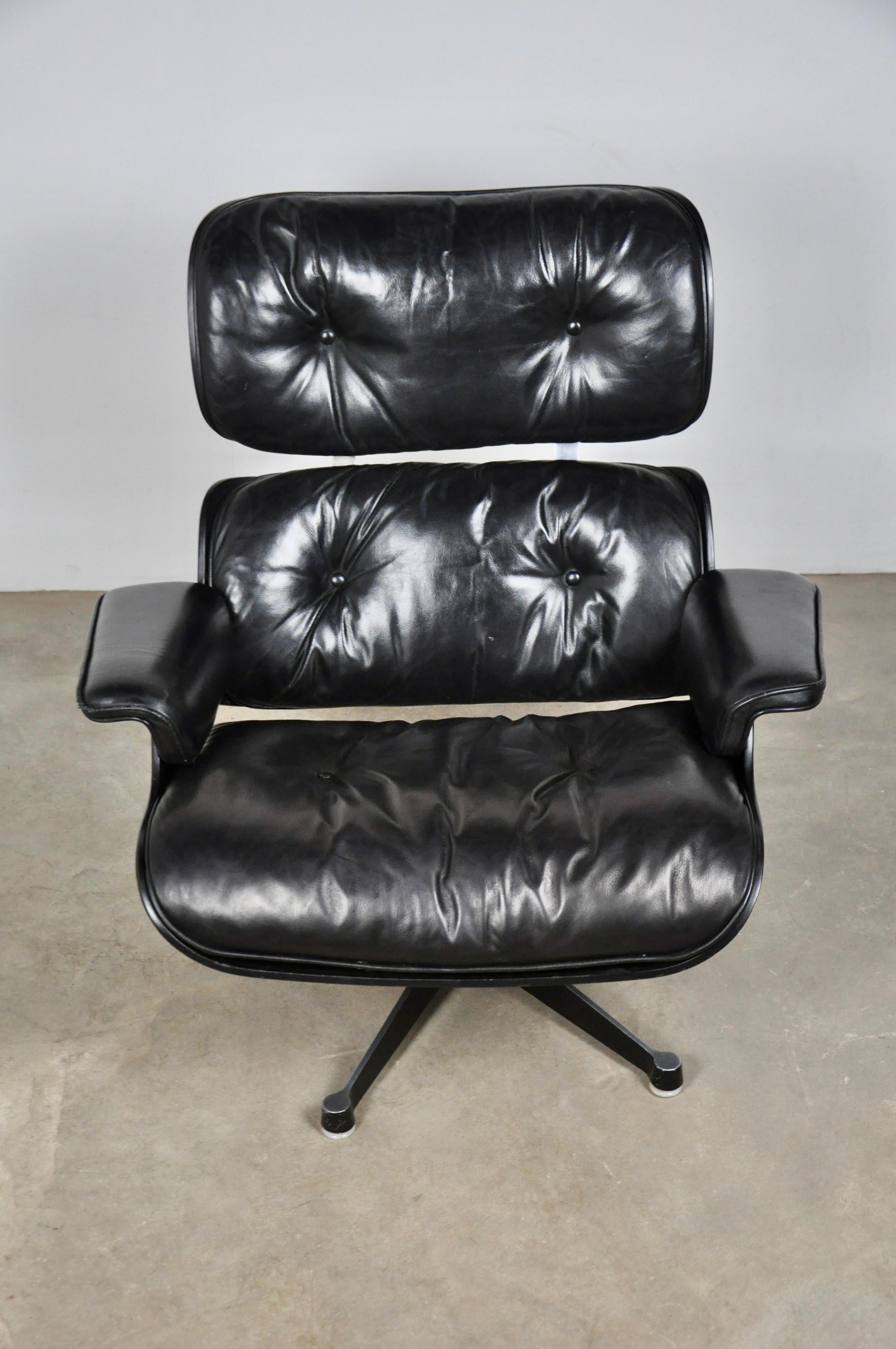 Central American Black Leather Lounge Chair by Charles & Ray Eames, 1970s