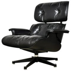 Black Leather Lounge Chair by Charles & Ray Eames, 1970s