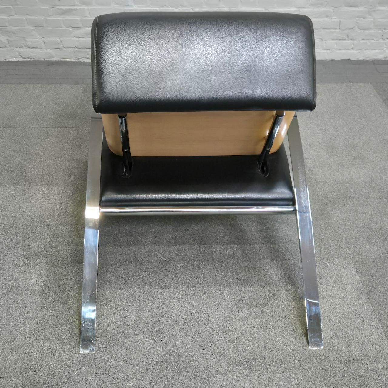 Polished Black leather Lounge chair FUTURO 3 by MASSIMO IOSA GHINI for MOROSO - 1980's For Sale