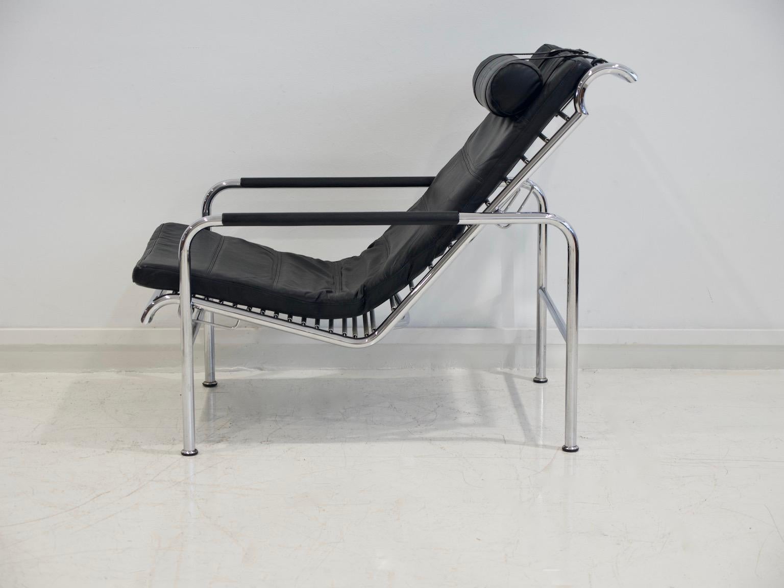 Chaise longue en cuir noir avec pouf par Gabriele Mucchi pour Zanotta en vente 1