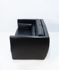 Love Seat en cuir noir Roche Bobois