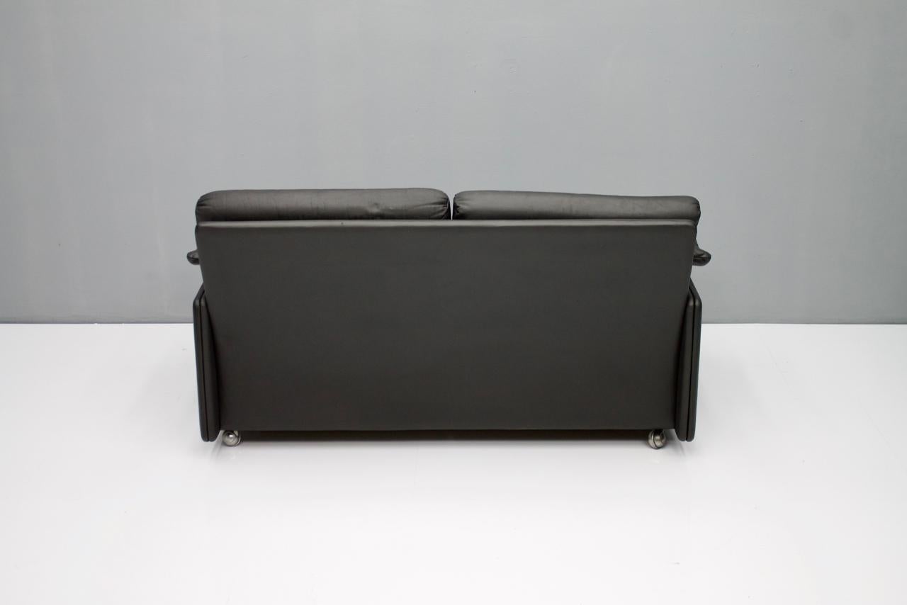 leather loveseat black