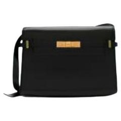 Black leather Manhattan bag