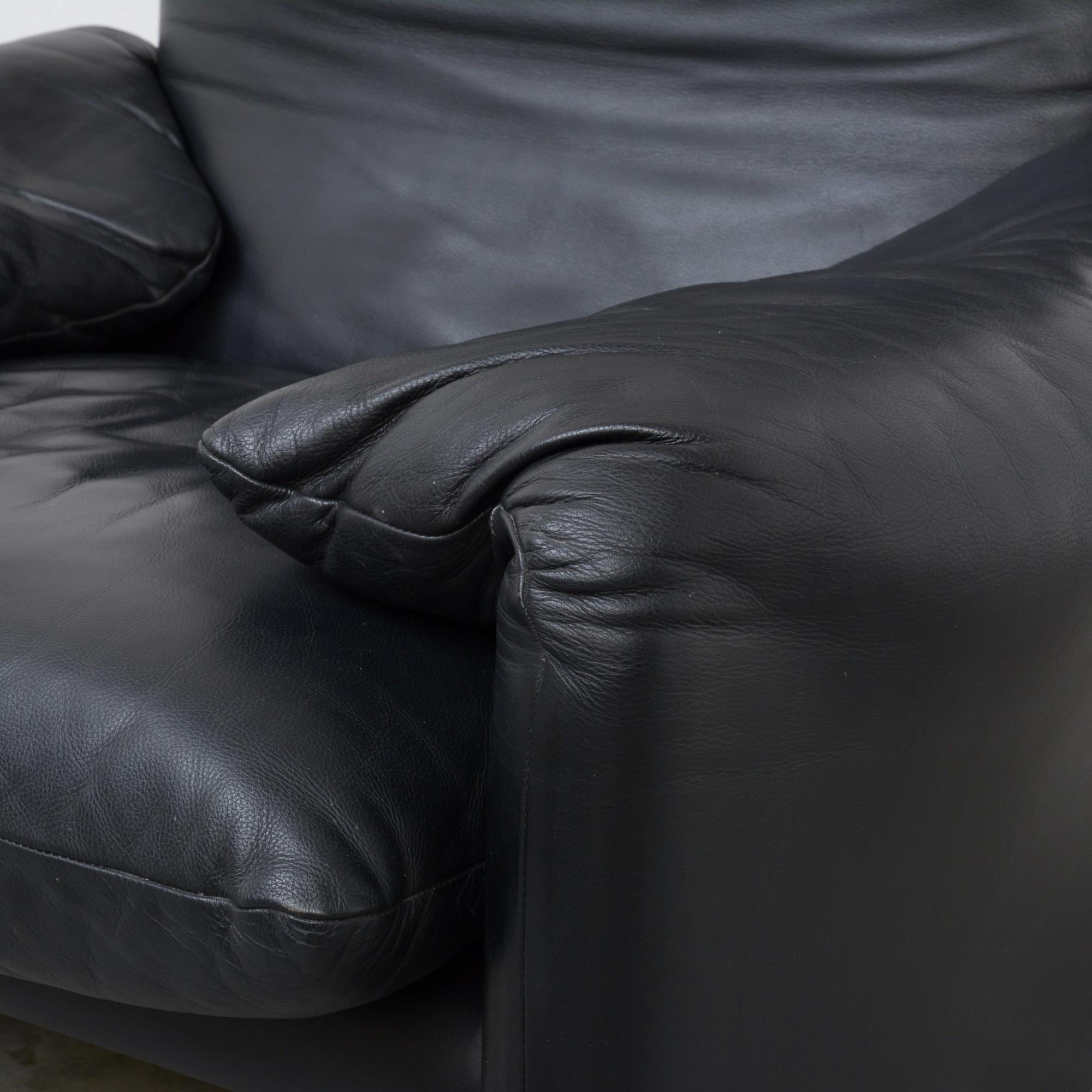 Black Leather Maralunga Easy Chair 1