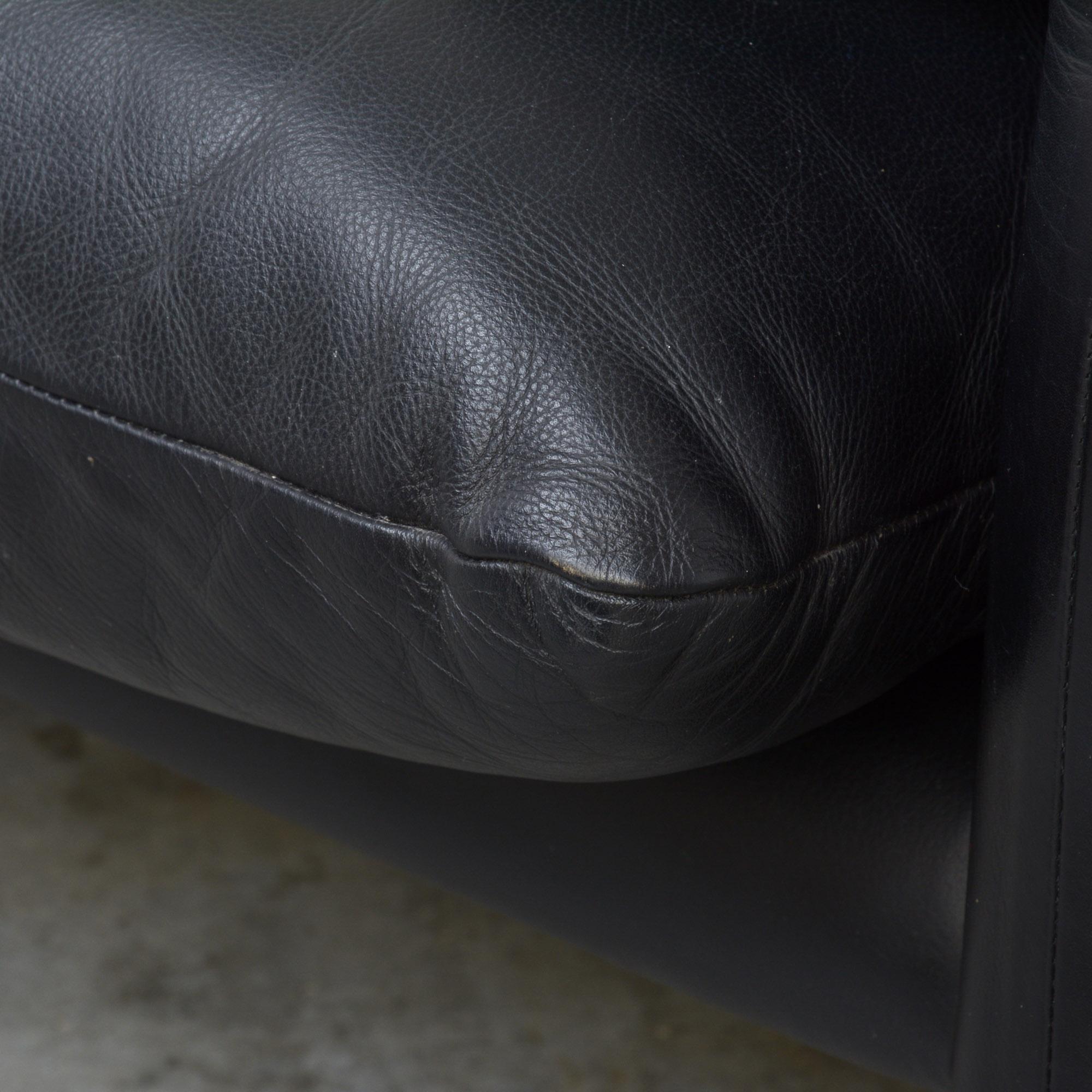 Black Leather Maralunga Easy Chair 2