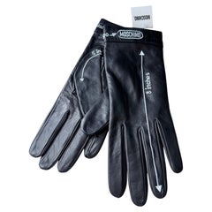 Guanti con logo "Misure" in pelle nera