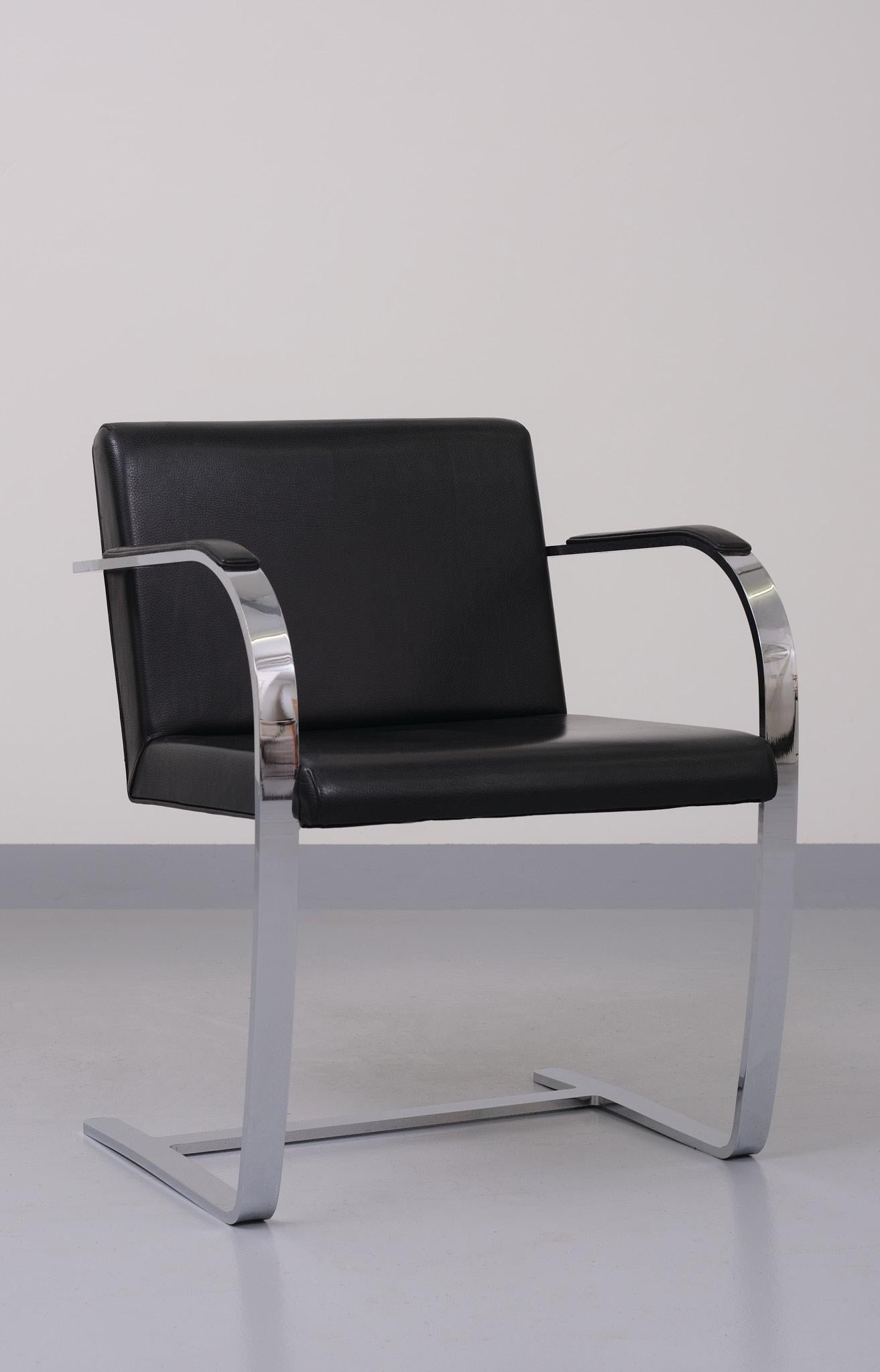 Black Leather Mies van der Rohe Brno Chair  For Sale 3
