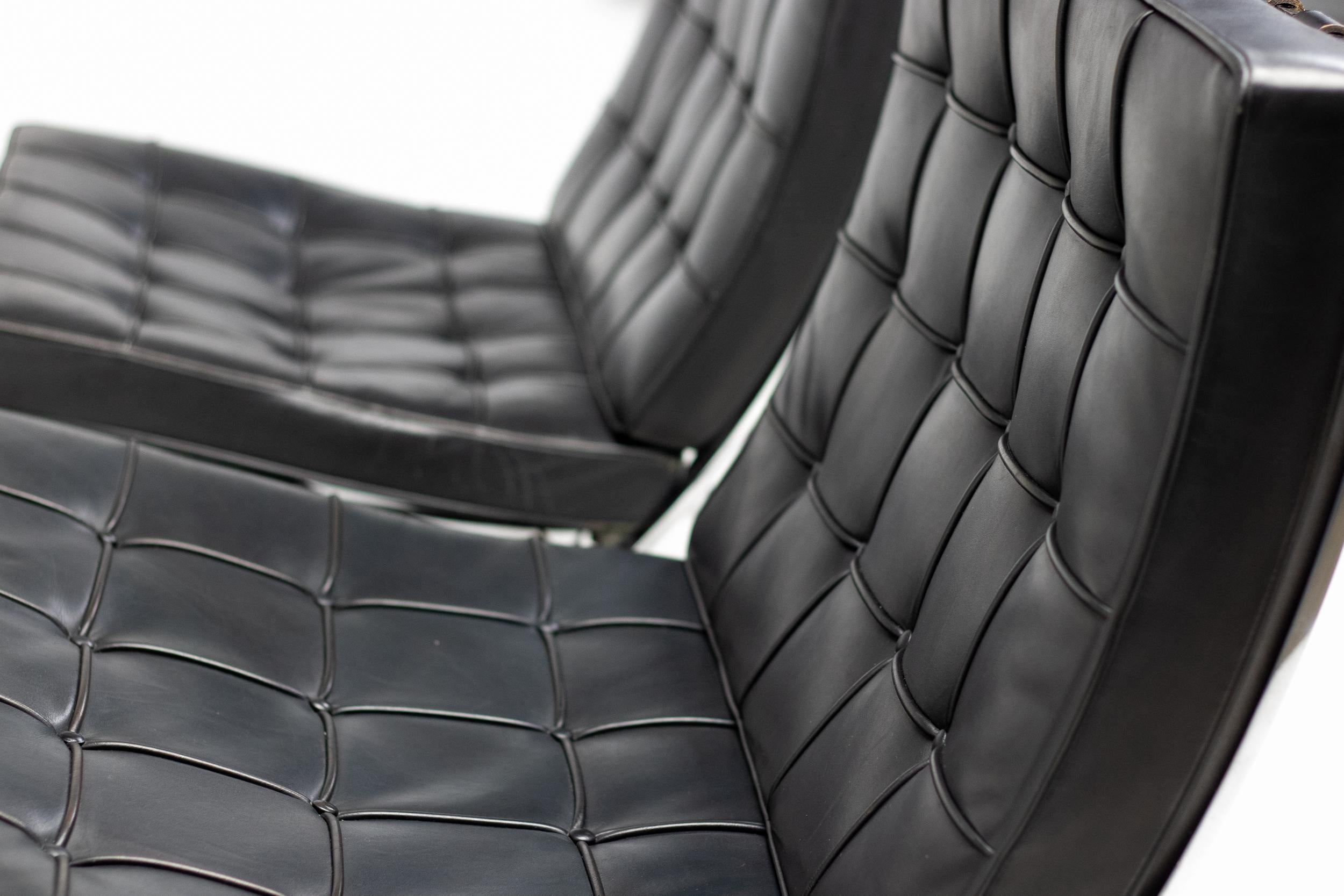Mid-Century Modern Black Leather Mies van der Rohe for Knoll Barcelona Chairs, Matching Set of Two For Sale