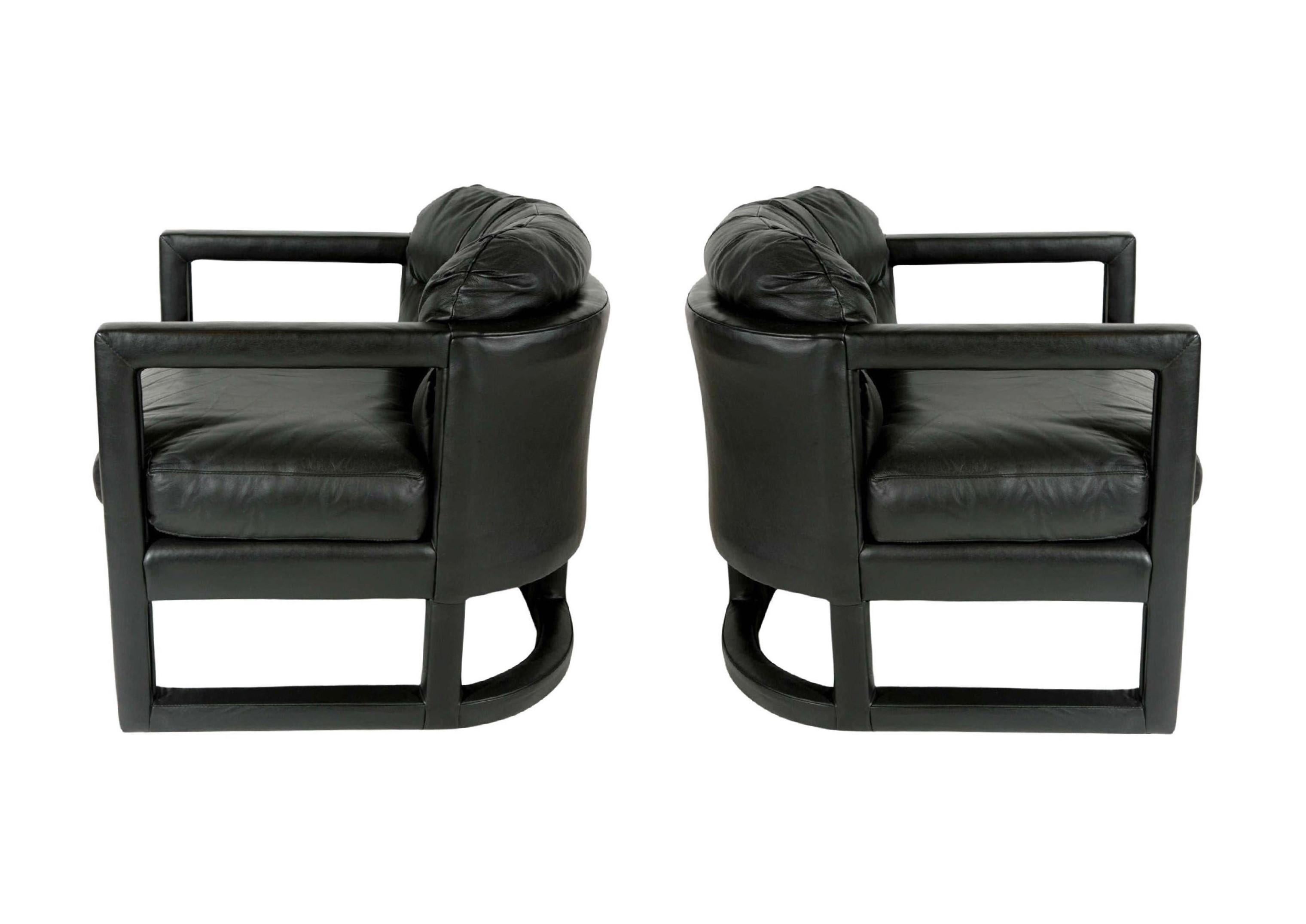 Late 20th Century Black Leather Parsons Style Drexel Lounge Chairs For Sale