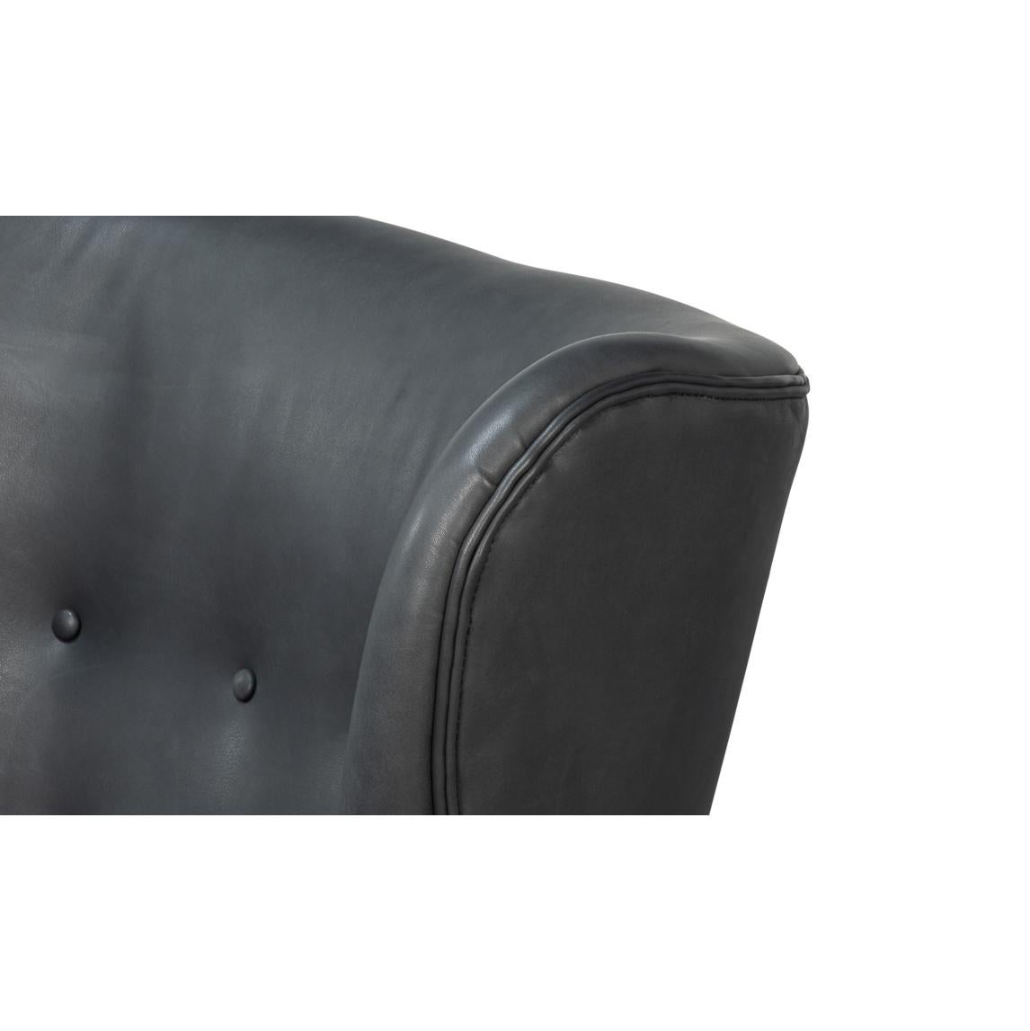 Cuir Fauteuil Wing moderne en cuir noir en vente